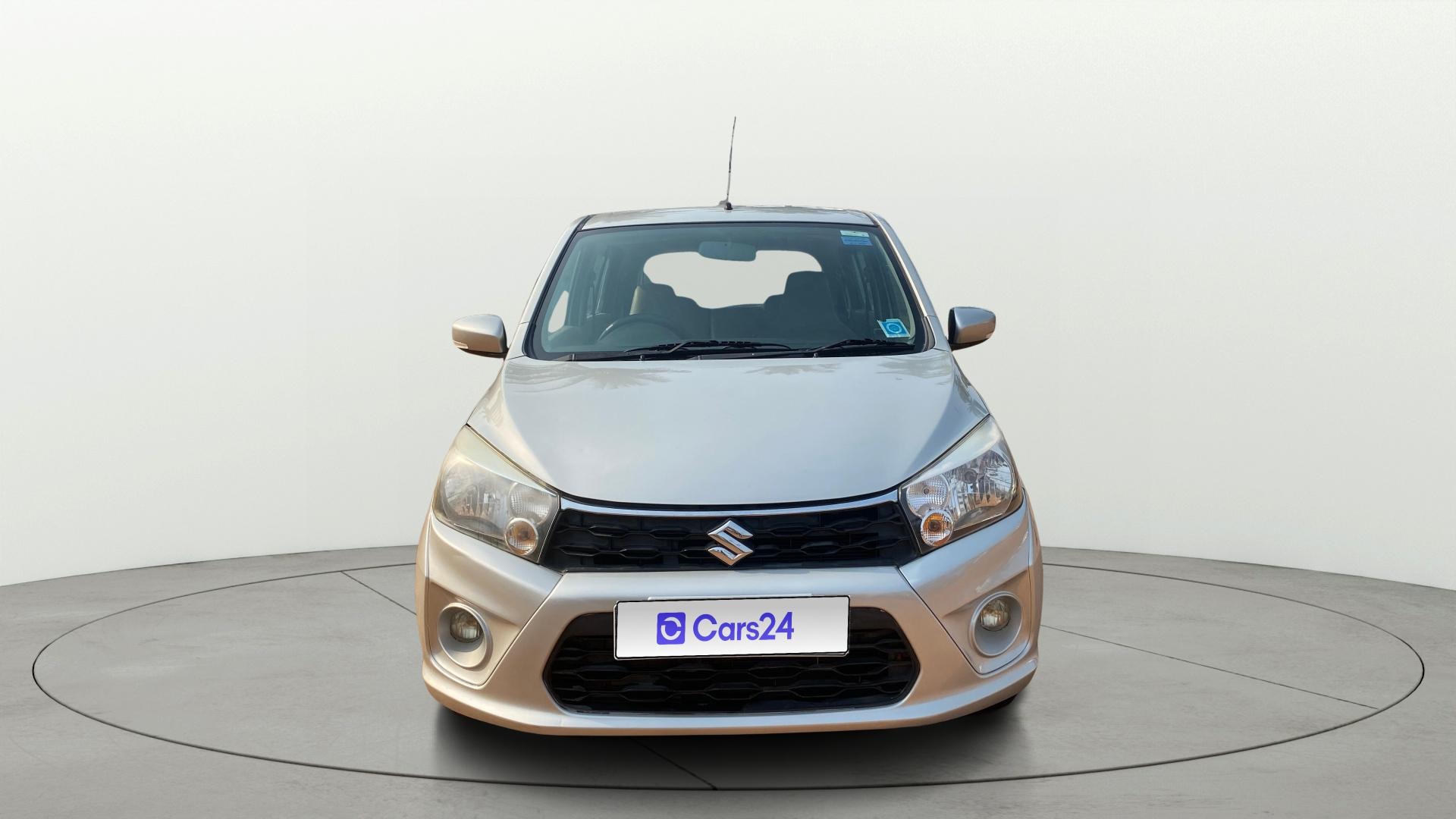 View 2018 Maruti Suzuki 1000 Base Variant Image 1 Used 2018 Maruti Suzuki 1000 Base Variant Image 1