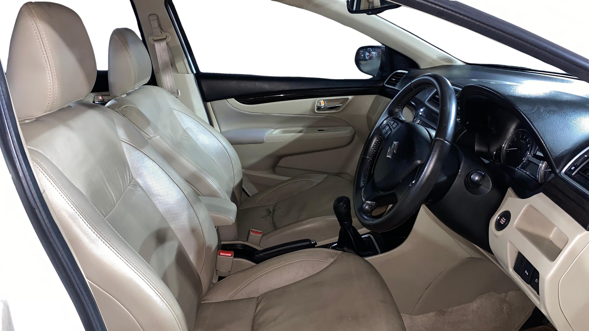 View 2017 Maruti Suzuki 1000 Base Variant Image 26 Used 2017 Maruti Suzuki 1000 Base Variant Image 26