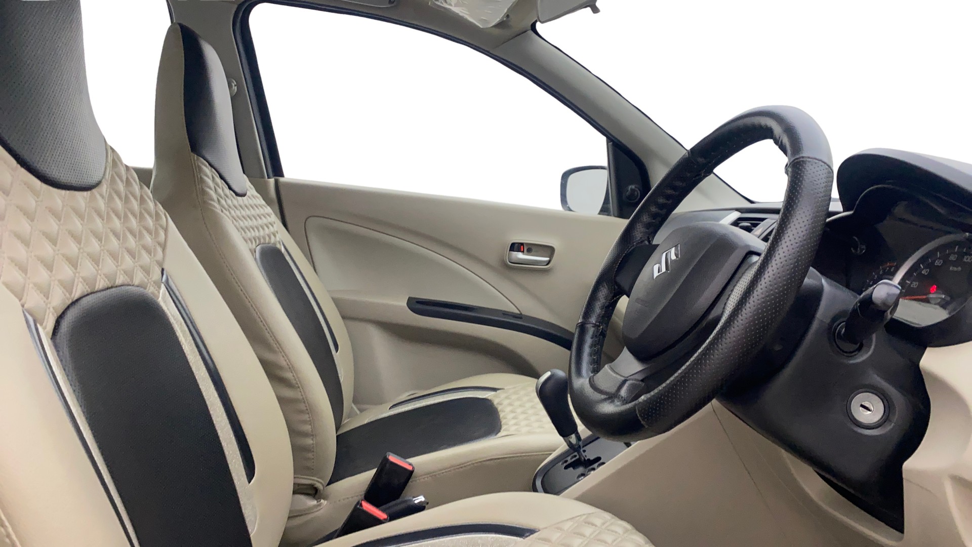 View 2018 Maruti Suzuki 1000 Base Variant Image 26 Used 2018 Maruti Suzuki 1000 Base Variant Image 26