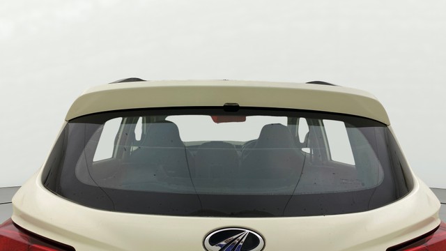 View Mahindra KUV100 Image 4 Used Mahindra KUV100 Image 4