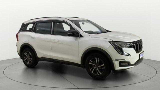 View Mahindra XUV700 Image 38 Used Mahindra XUV700 Image 38