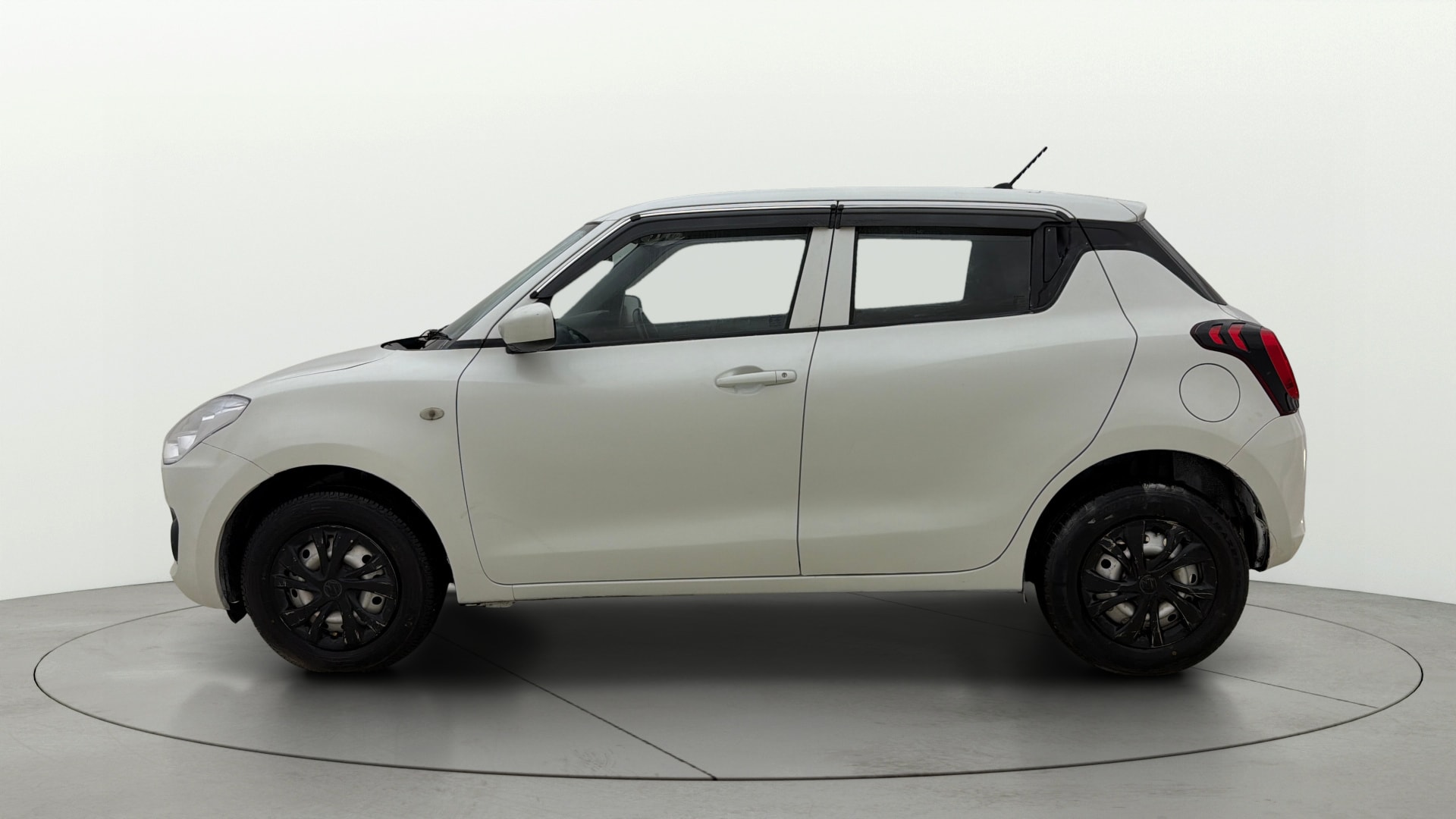 View 2020 Maruti Suzuki 1000 Base Variant Image 6 Used 2020 Maruti Suzuki 1000 Base Variant Image 6