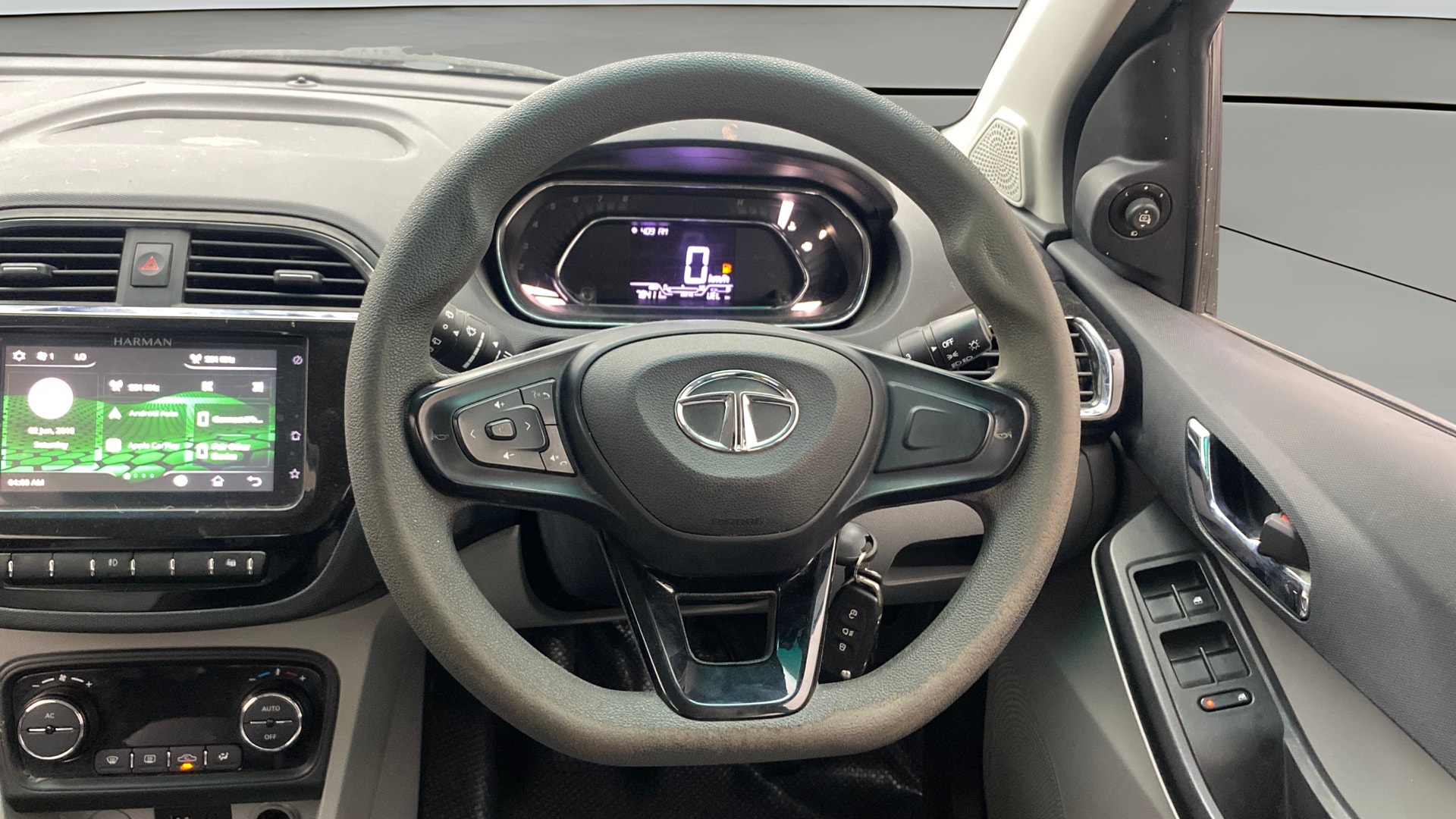 View 2021 Tata Tiago Revotorq XB Image 20 Used 2021 Tata Tiago Revotorq XB Image 20