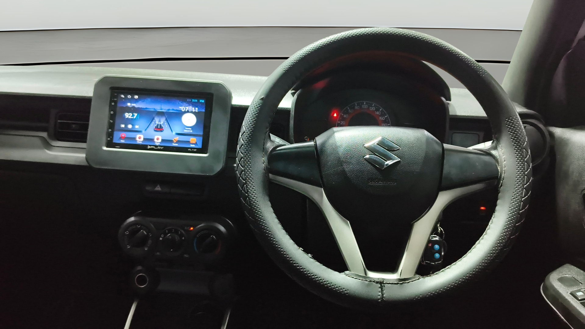 View 2022 Maruti Suzuki 1000 Base Variant Image 20 Used 2022 Maruti Suzuki 1000 Base Variant Image 20