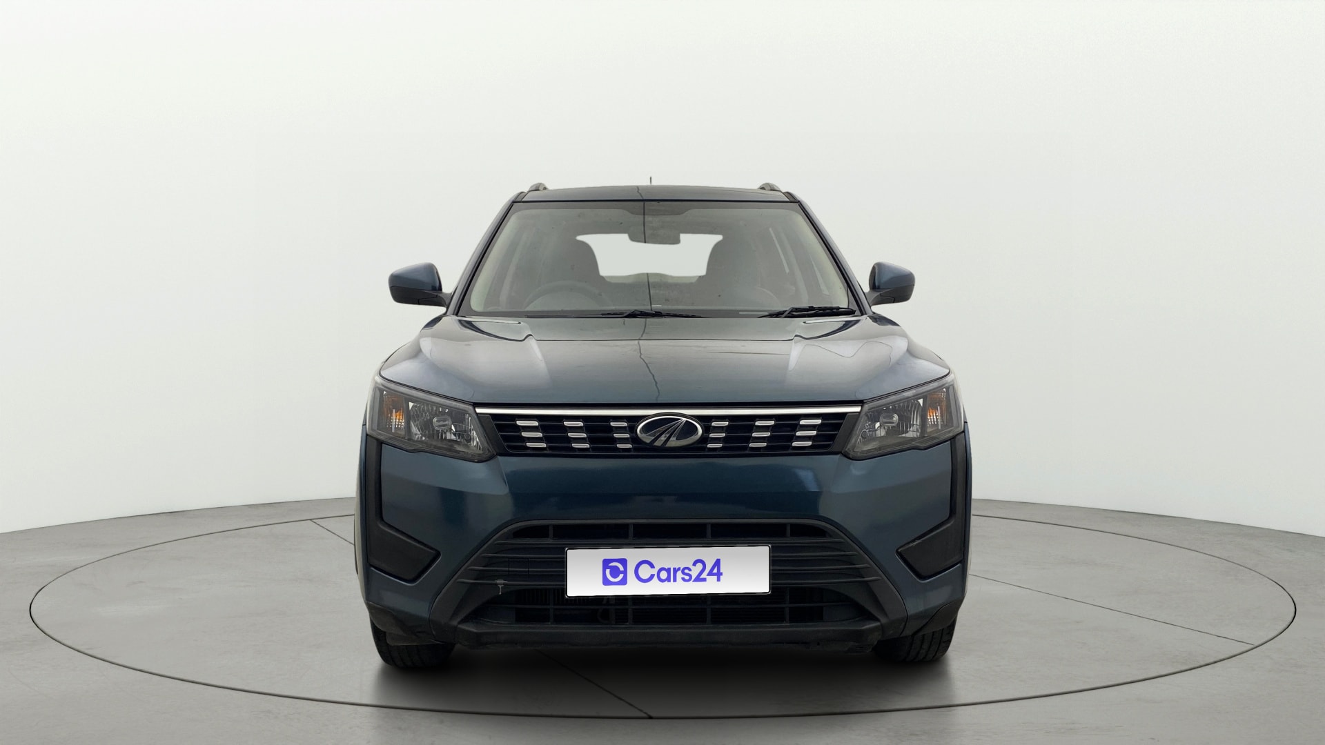 Used 2022 Mahindra XUV300 Used 2022 Mahindra XUV300