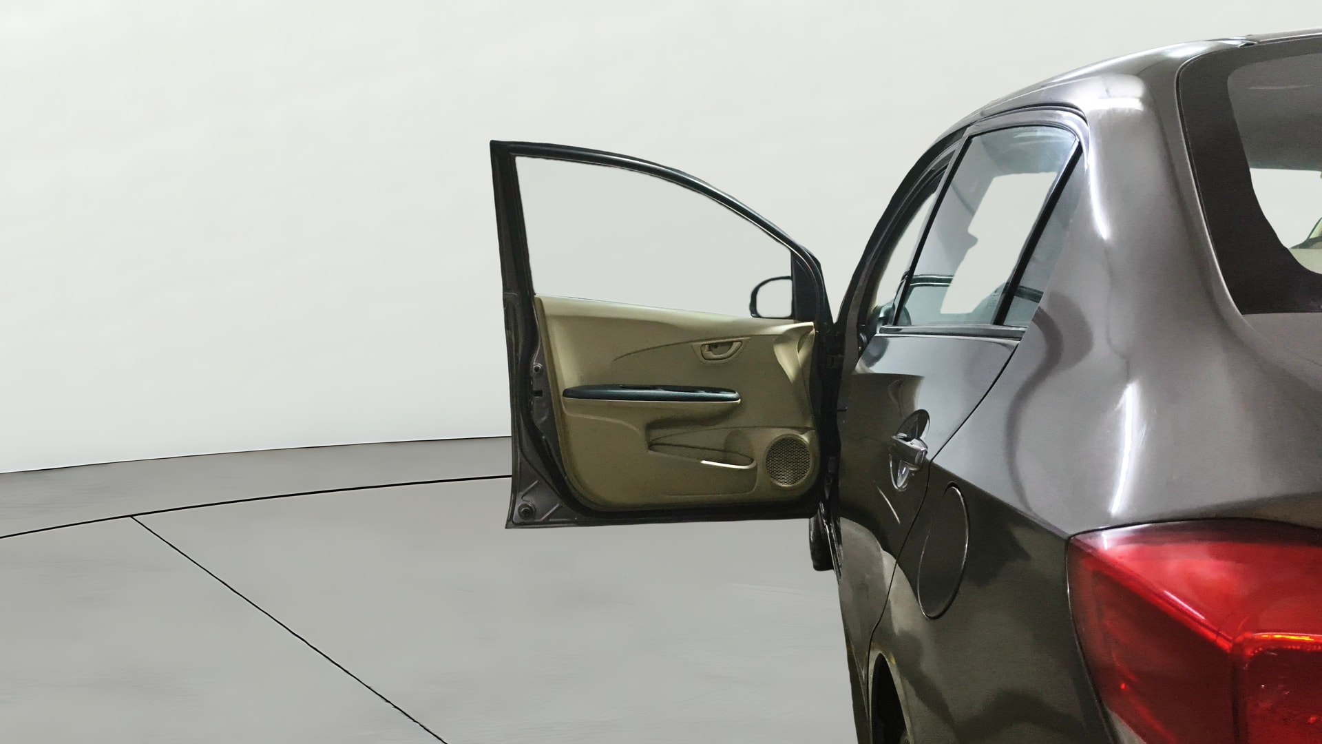 View 2015 Honda Amaze E MT Petrol BS IV Image 31 Used 2015 Honda Amaze E MT Petrol BS IV Image 31
