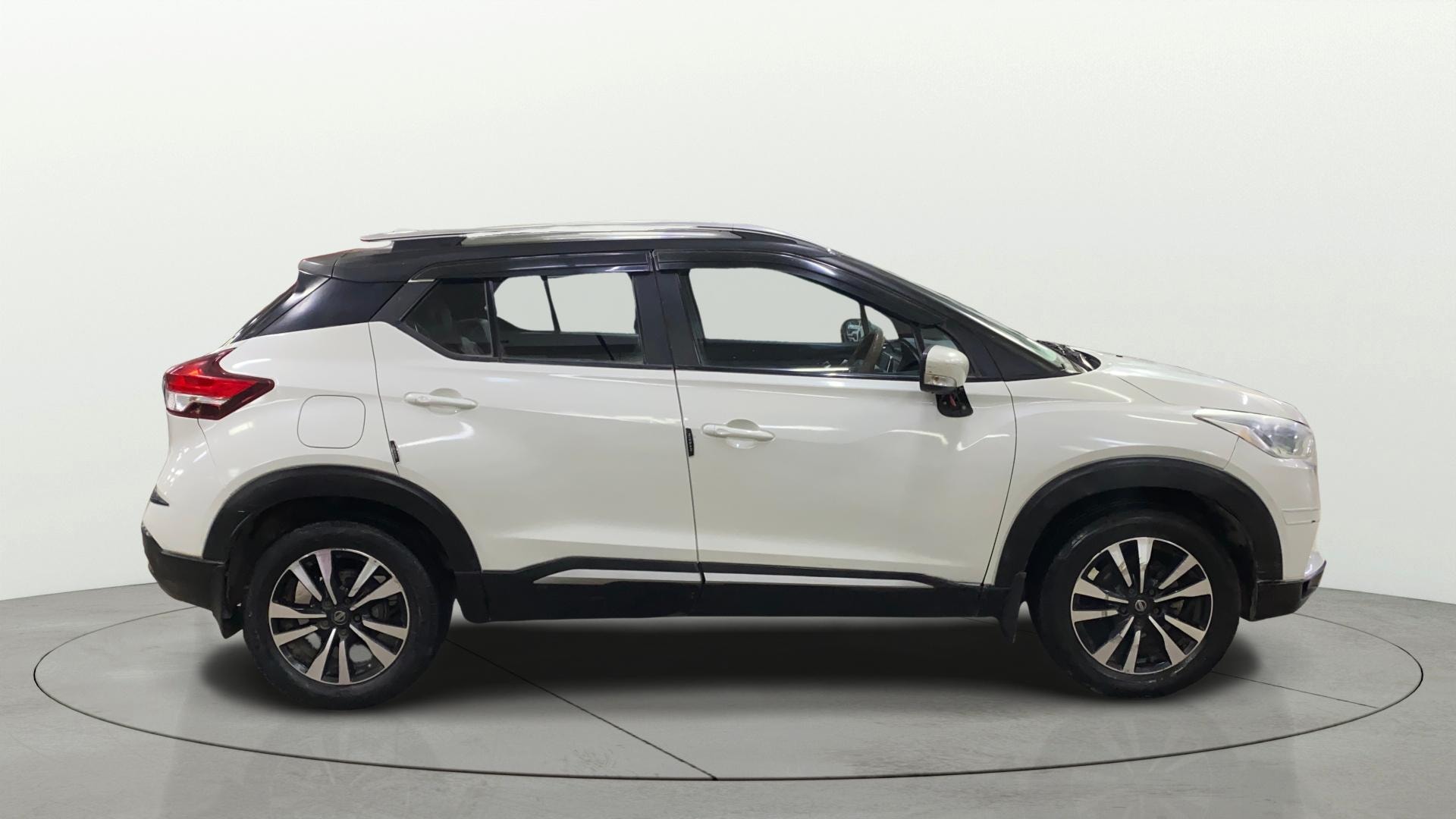 Used 2021 Nissan Kicks Used 2021 Nissan Kicks