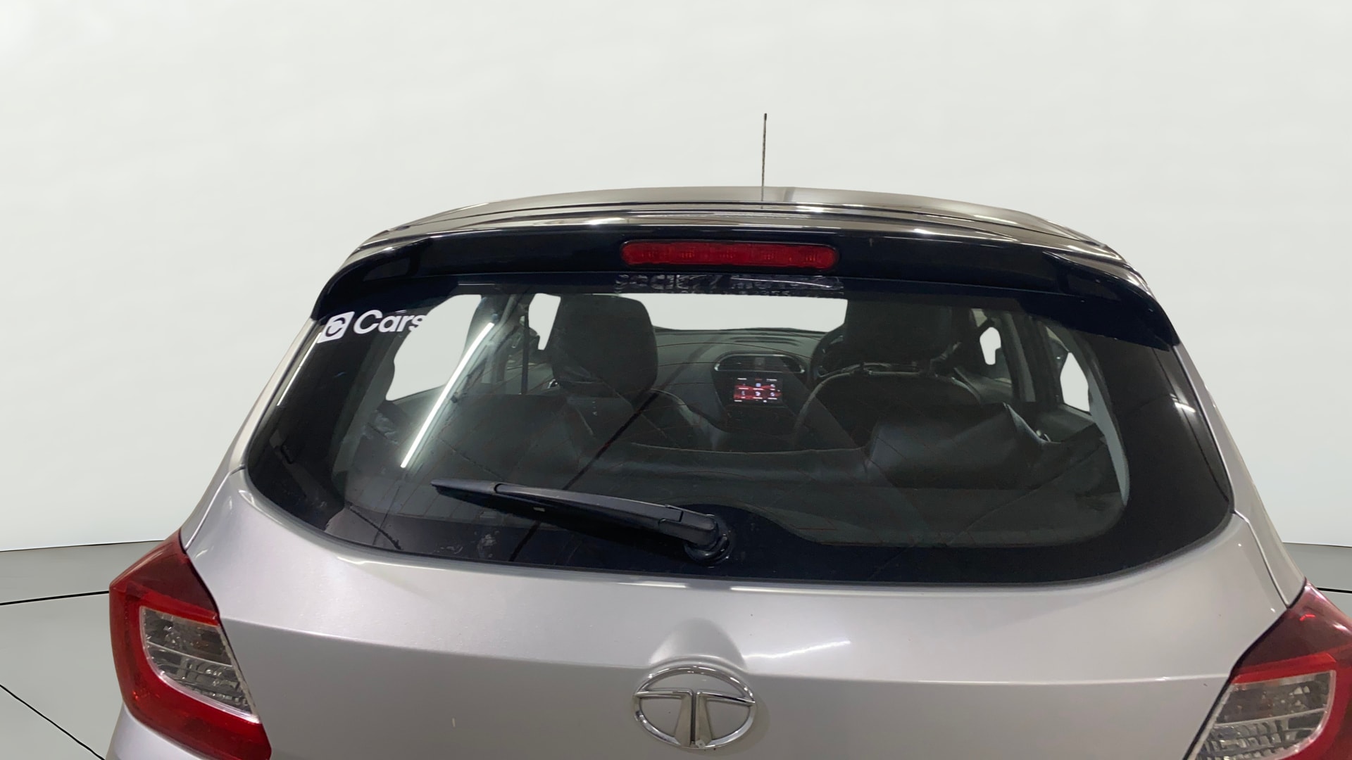 View 2020 Tata Tiago Revotorq XB Image 4 Used 2020 Tata Tiago Revotorq XB Image 4