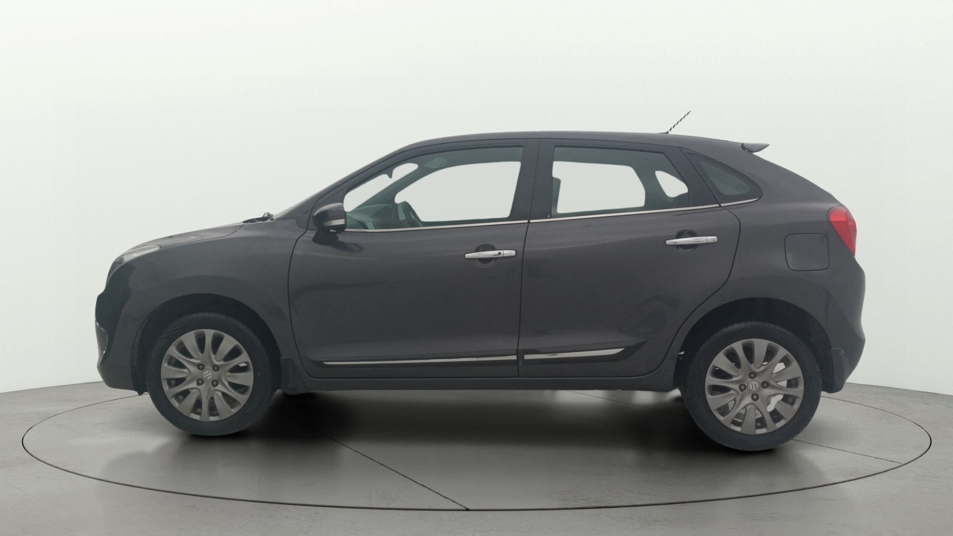 View 2019 Maruti Suzuki 1000 Base Variant Image 5 Used 2019 Maruti Suzuki 1000 Base Variant Image 5