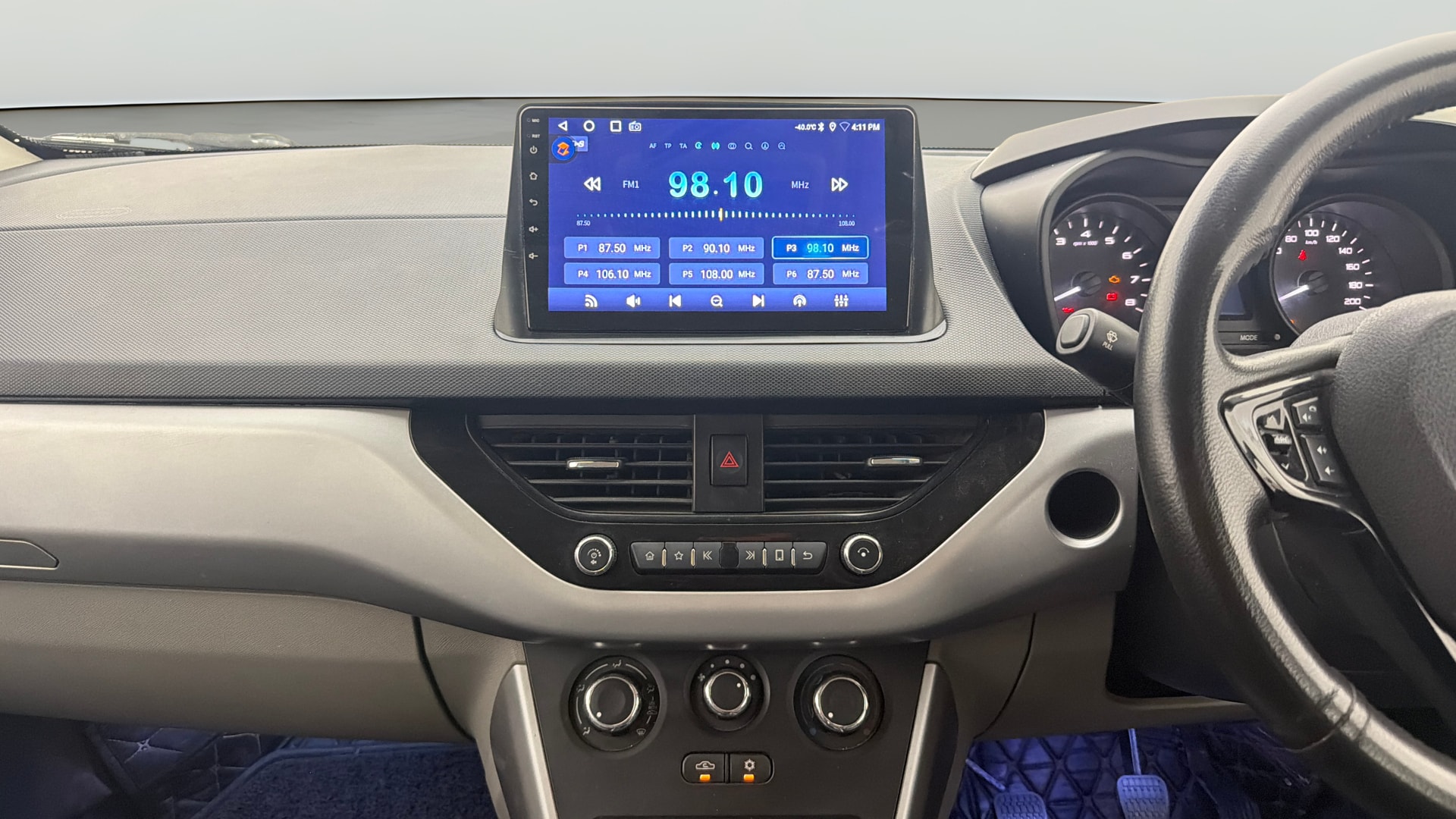 View 2018 Tata Nexon Revotron XM Image 17 Used 2018 Tata Nexon Revotron XM Image 17