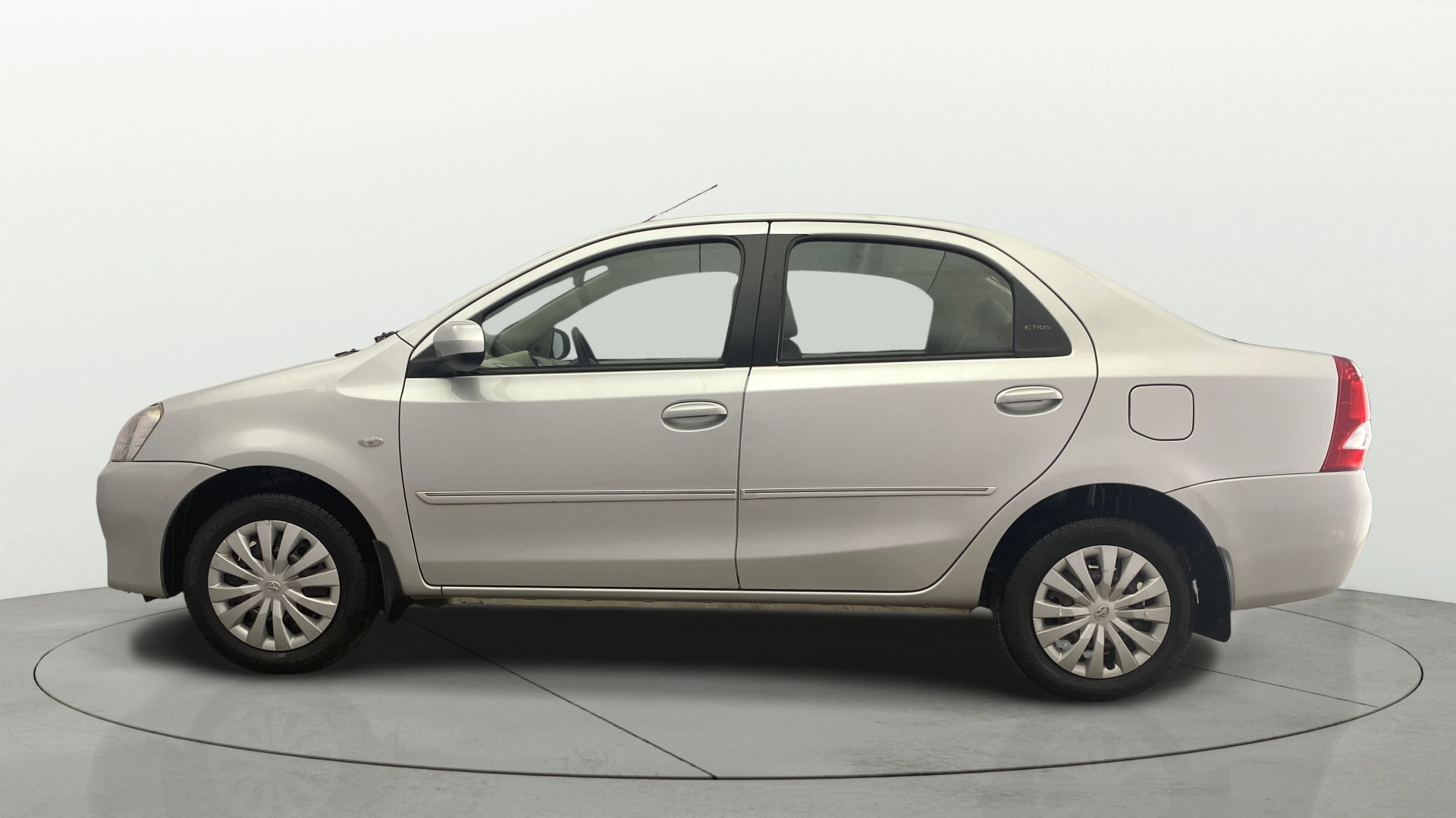 View 2013 Toyota Etios G Image 5 Used 2013 Toyota Etios G Image 5