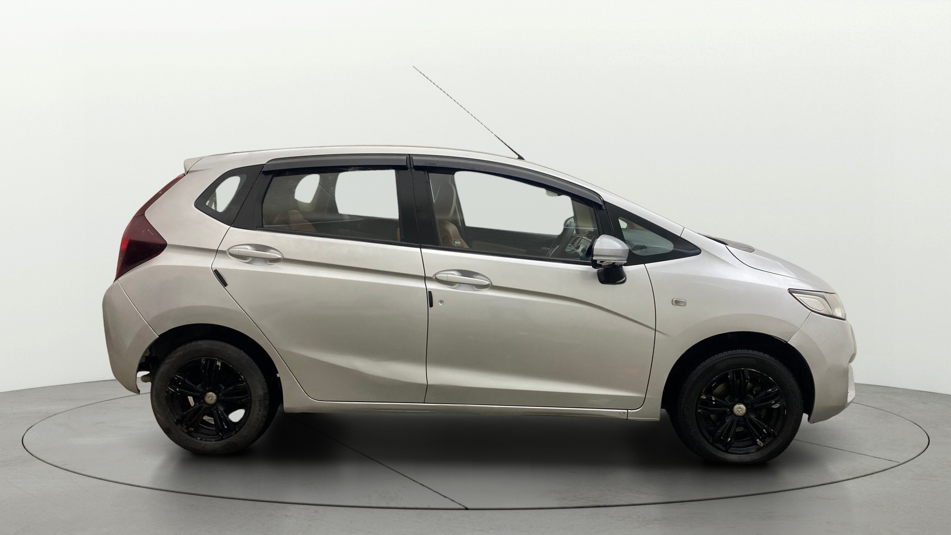 View 2016 Honda Jazz E MT Diesel Image 8 Used 2016 Honda Jazz E MT Diesel Image 8