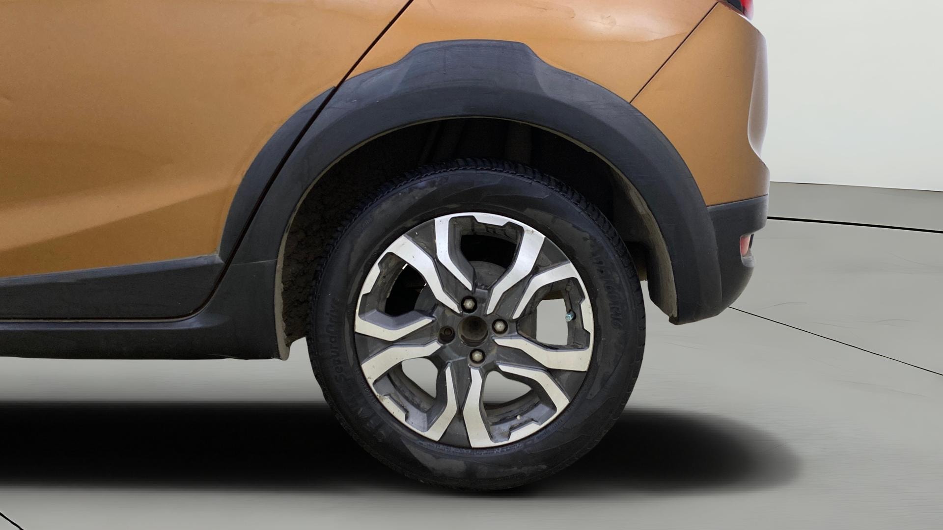 View 2018 Honda WR-V S MT Diesel Edge Edition Image 8 Used 2018 Honda WR-V S MT Diesel Edge Edition Image 8