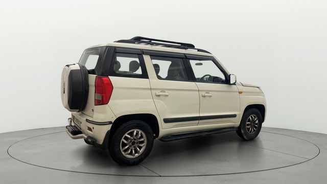 View Mahindra TUV300 Image 45 Used Mahindra TUV300 Image 45
