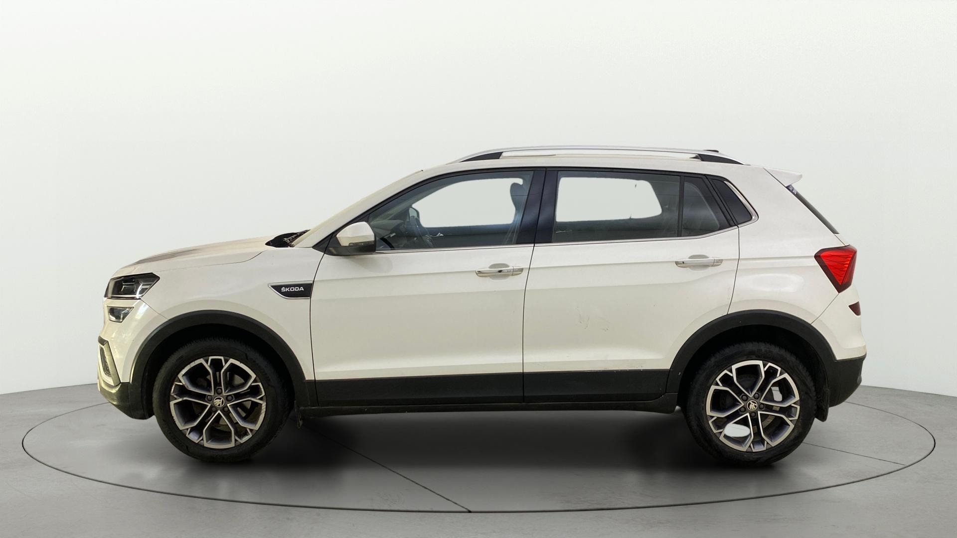 View 2021 Skoda Kushaq Style 1.0 TSI AT Image 5 Used 2021 Skoda Kushaq Style 1.0 TSI AT Image 5