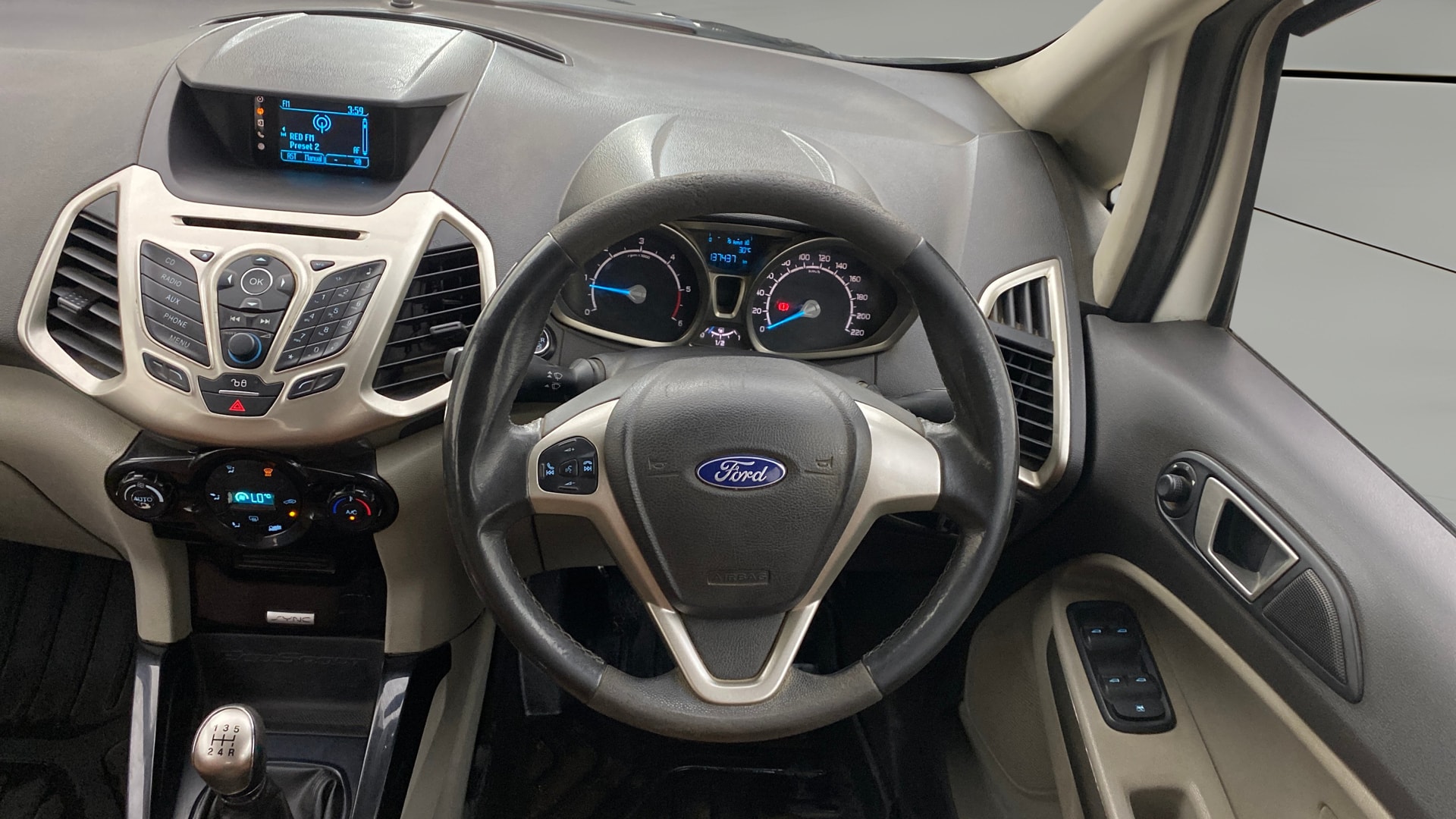 View 2016 Ford EcoSport 1.5 TDCi Diesel Ambiente BS IV Image 12 Used 2016 Ford EcoSport 1.5 TDCi Diesel Ambiente BS IV Image 12
