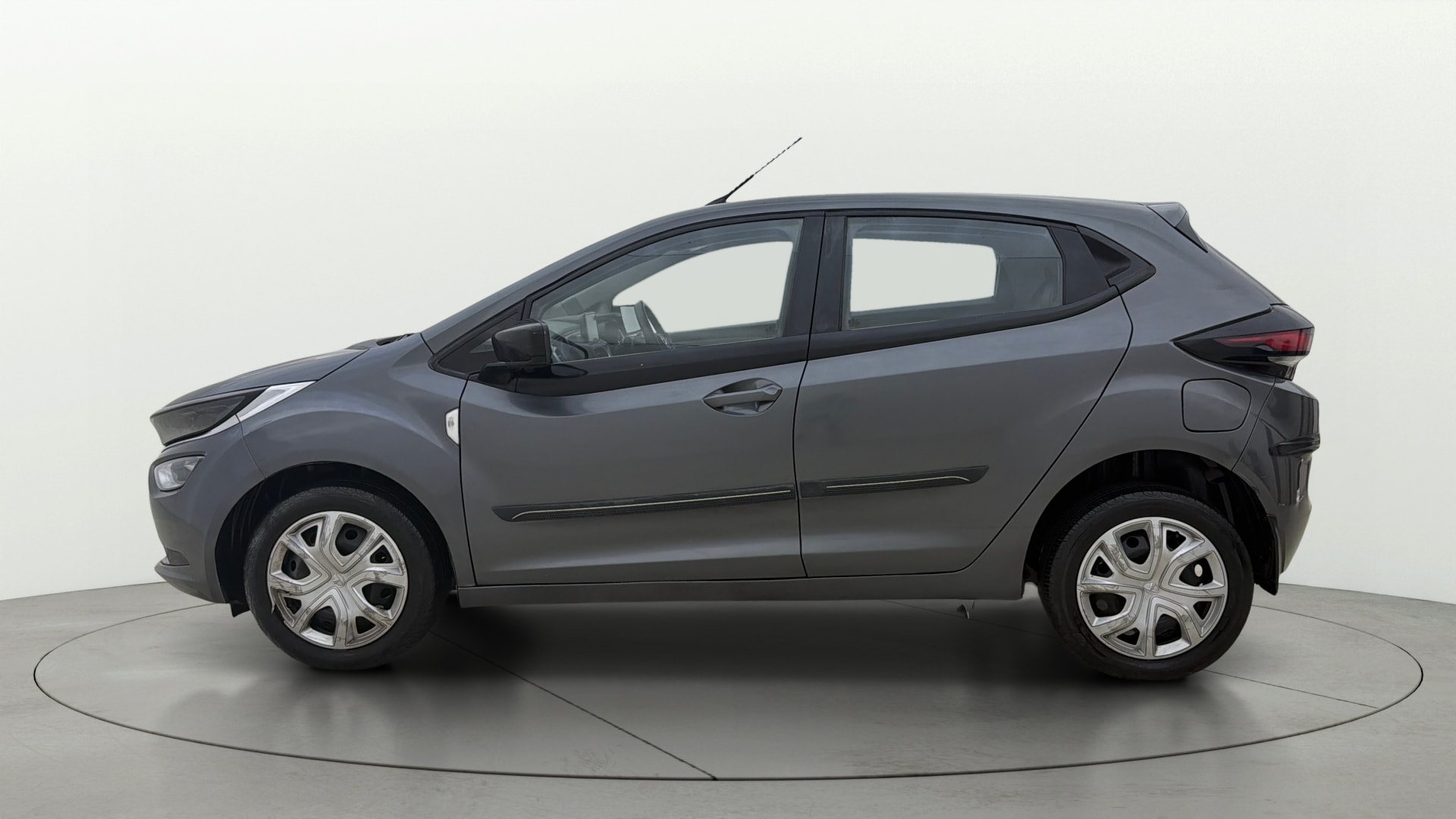 View 2022 Tata Altroz XT Petrol Image 26 Used 2022 Tata Altroz XT Petrol Image 26