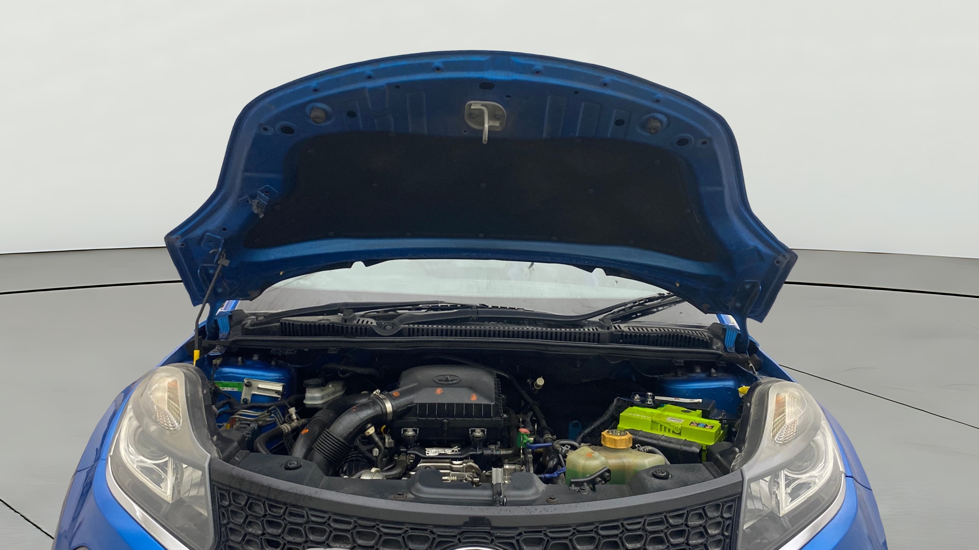 View 2019 Tata Nexon Revotron XE Image 19 Used 2019 Tata Nexon Revotron XE Image 19
