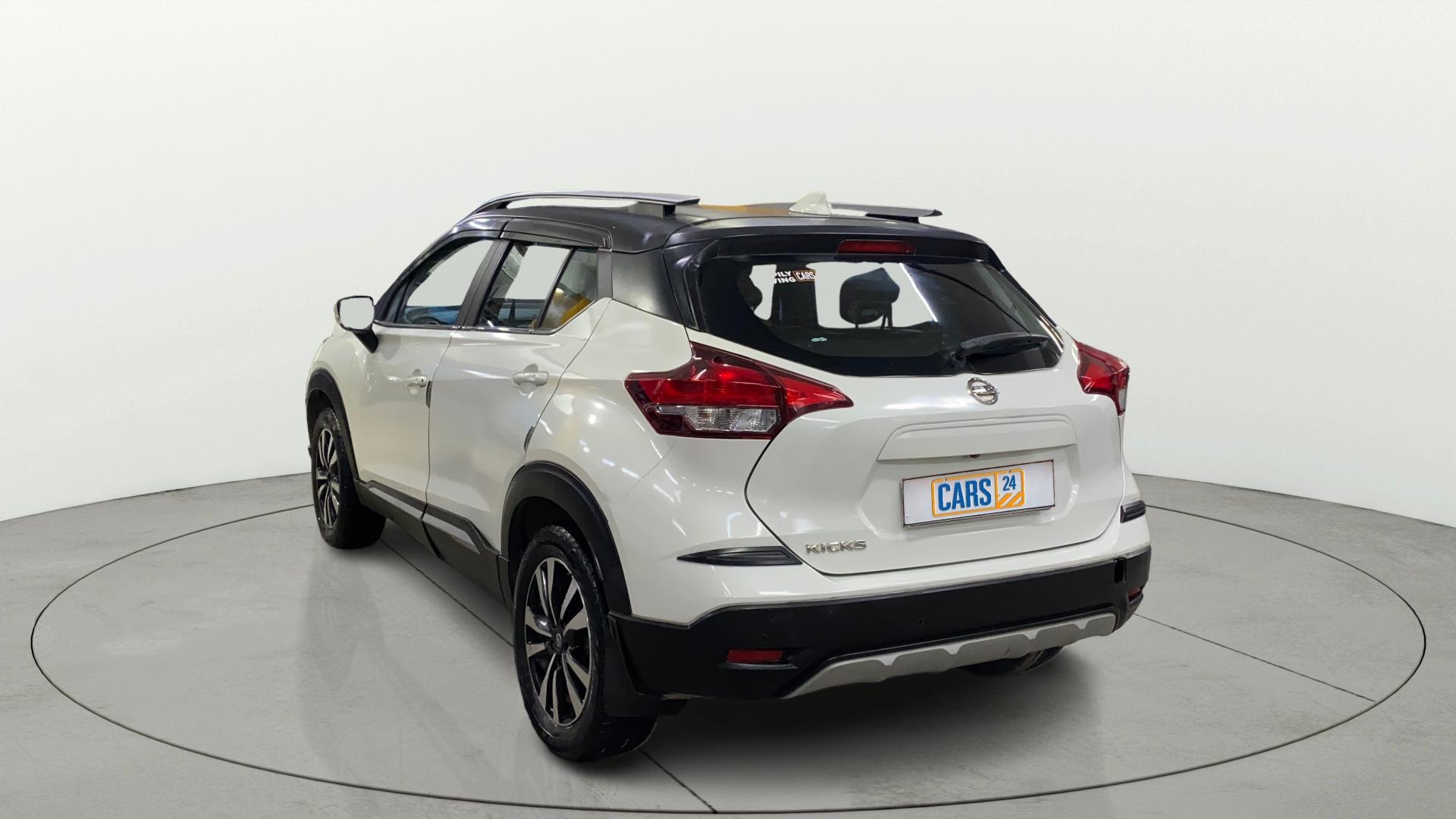 Used 2021 Nissan Kicks Used 2021 Nissan Kicks