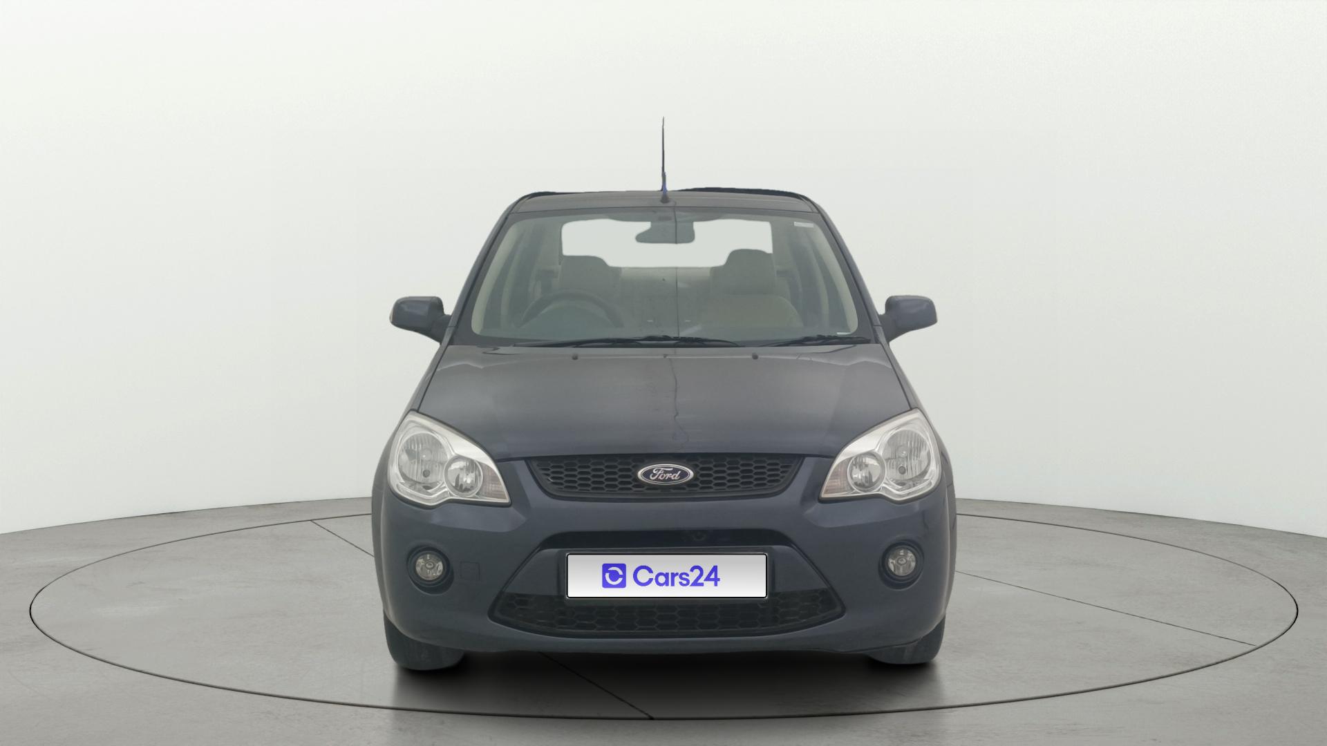 2015 फोर्ड फिएस्टा क्लासिक 1.4 Duratorq CLXI 2015 फोर्ड फिएस्टा क्लासिक 1.4 Duratorq CLXI