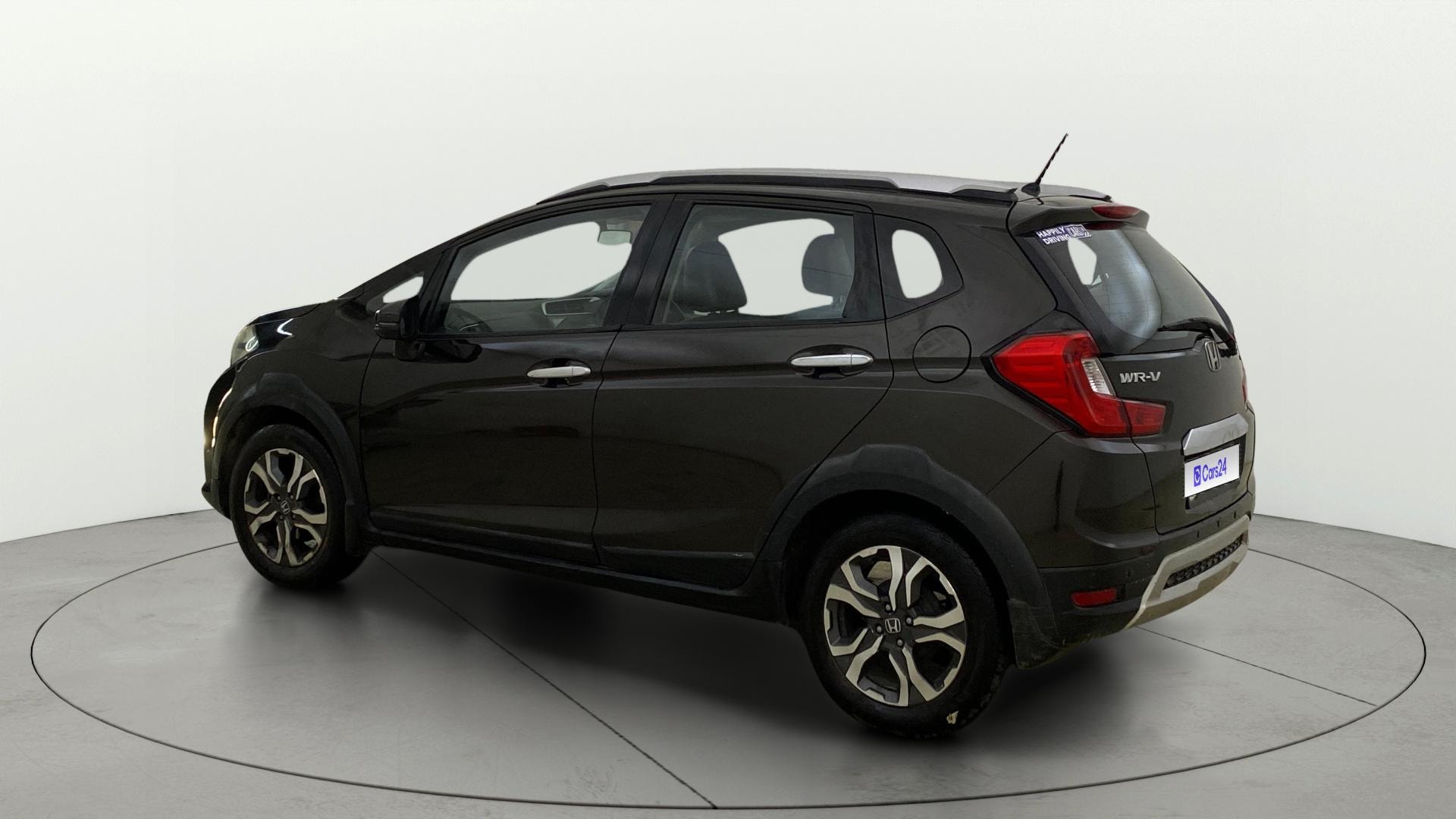 View 2018 Honda WR-V S MT Diesel Edge Edition Image 2 Used 2018 Honda WR-V S MT Diesel Edge Edition Image 2