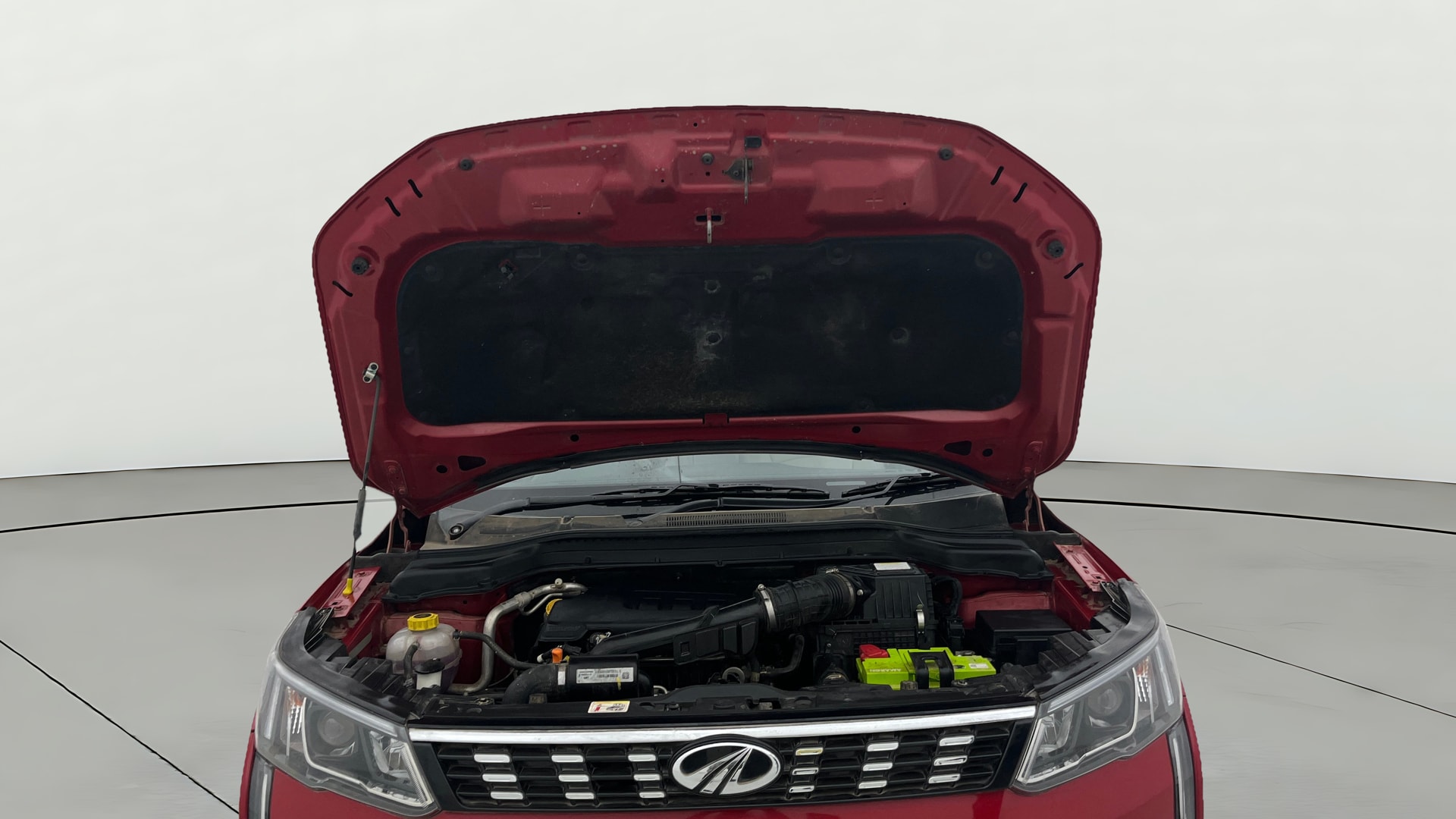 View 2022 Mahindra XUV300 W4 Petrol BS IV Image 20 Used 2022 Mahindra XUV300 W4 Petrol BS IV Image 20