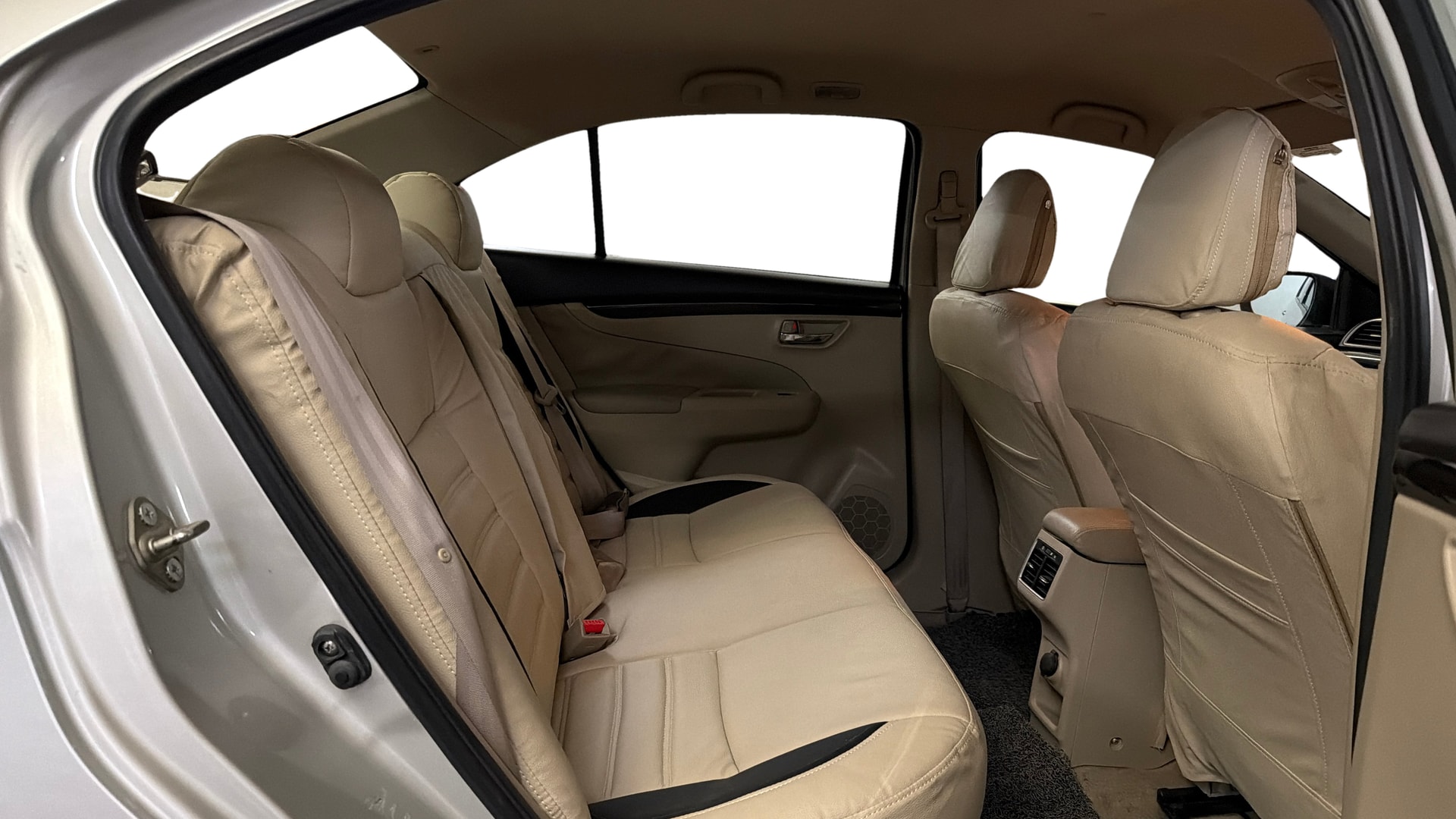 View 2015 Maruti Suzuki 1000 Base Variant Image 34 Used 2015 Maruti Suzuki 1000 Base Variant Image 34