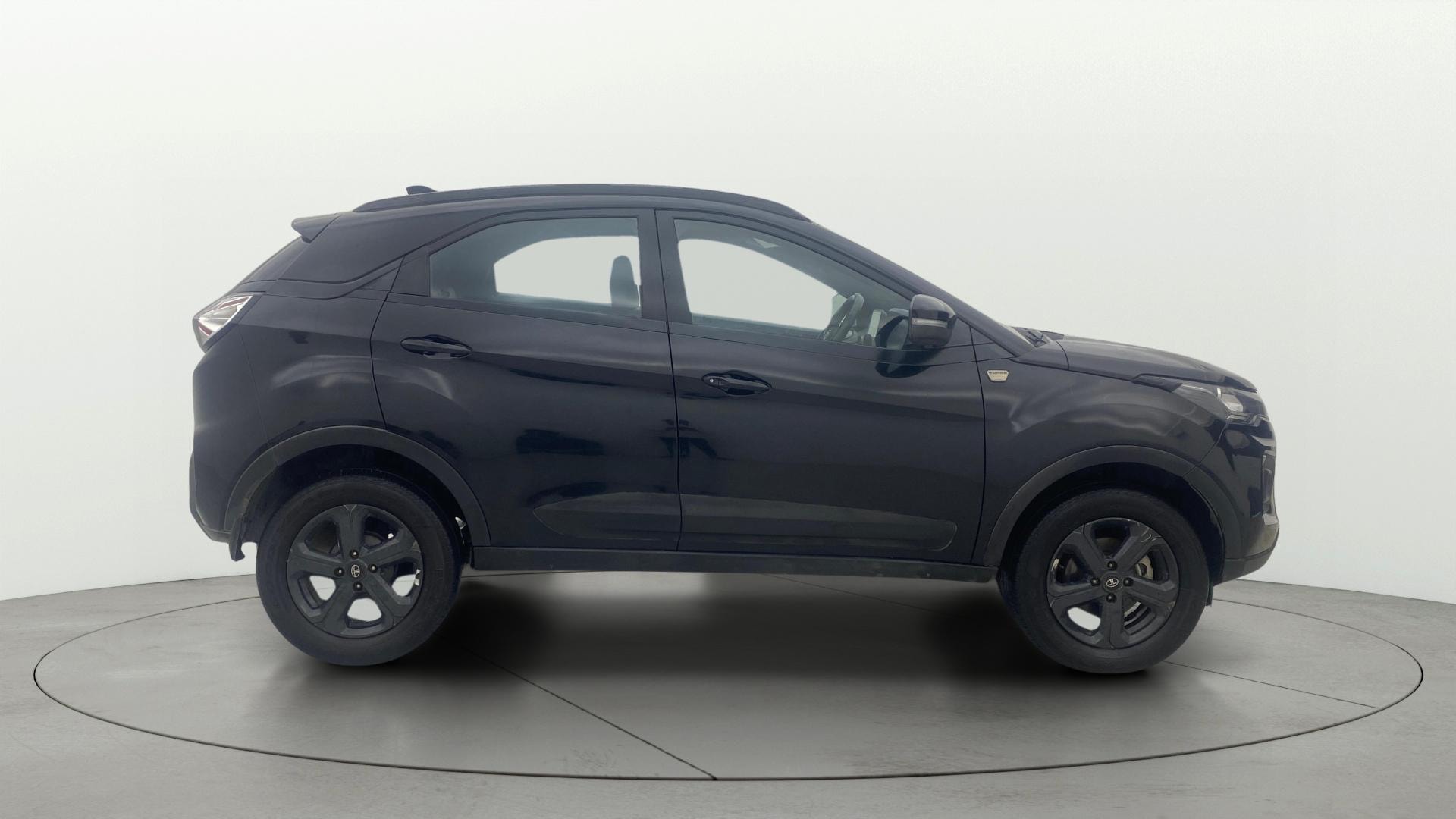 View 2022 Tata Nexon Revotron XE Image 27 Used 2022 Tata Nexon Revotron XE Image 27