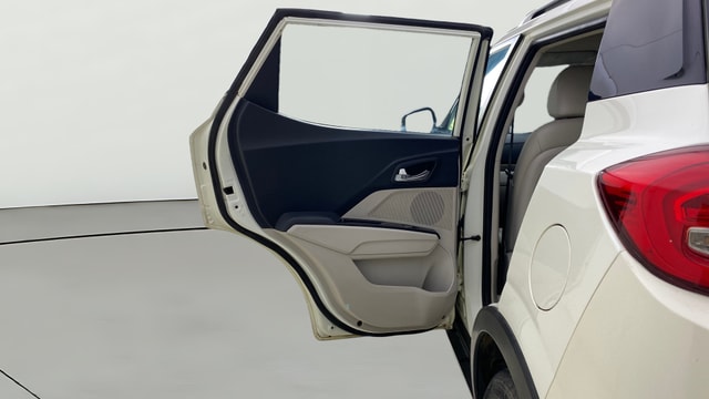 View Mahindra XUV300 Image 15 Used Mahindra XUV300 Image 15