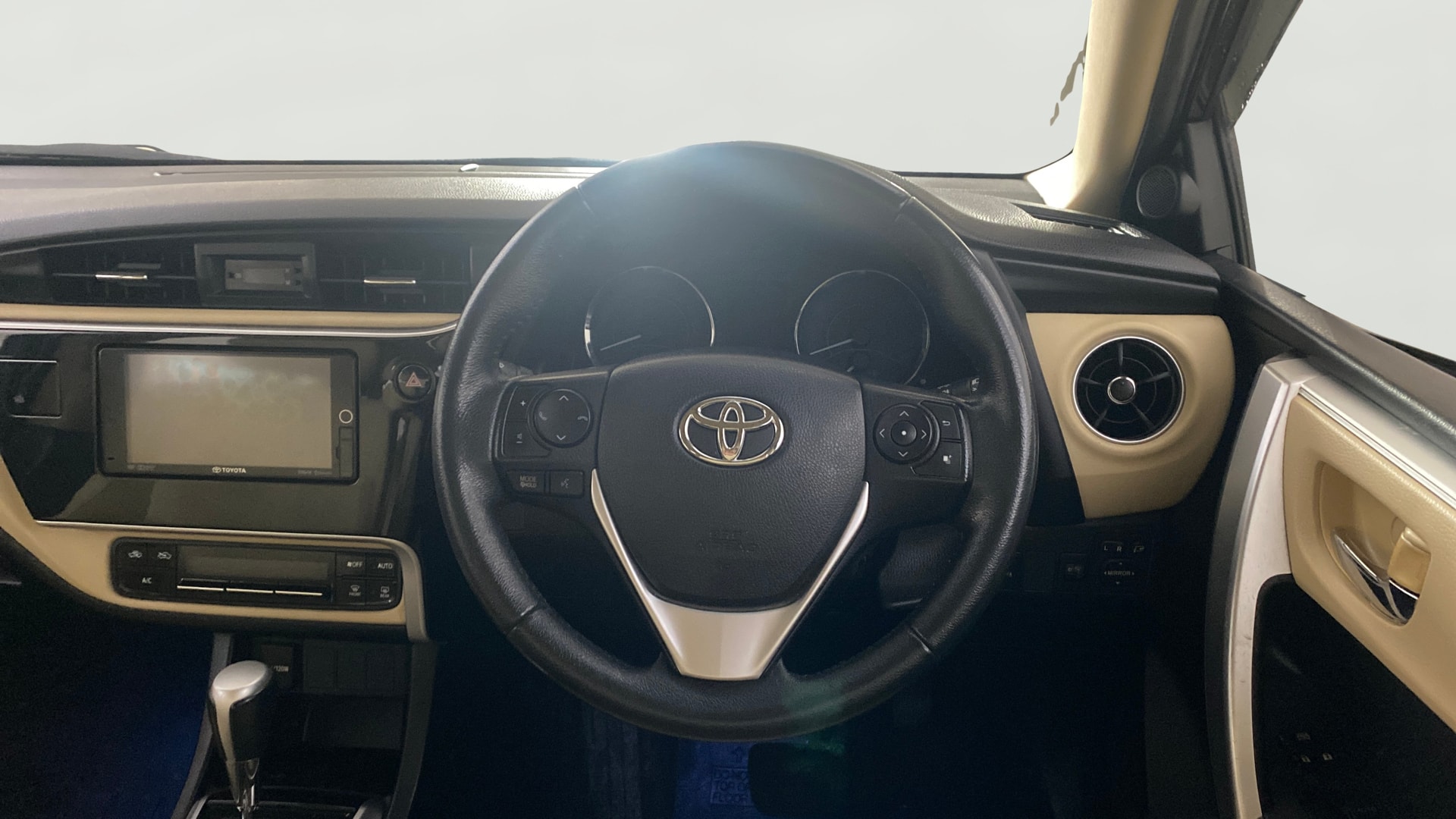 View 2017 Toyota Corolla Altis 1.8 G CVT Image 20 Used 2017 Toyota Corolla Altis 1.8 G CVT Image 20