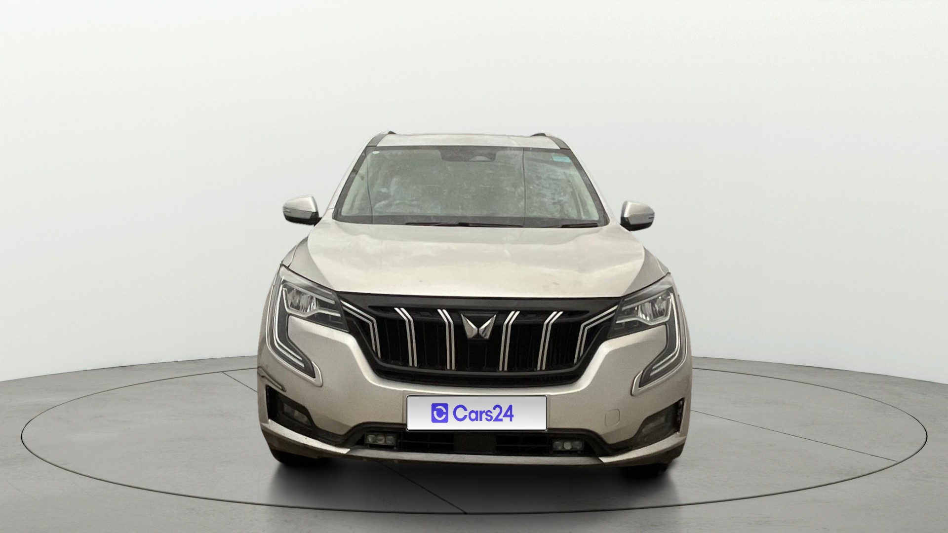 Used 2022 Mahindra XUV700 Used 2022 Mahindra XUV700