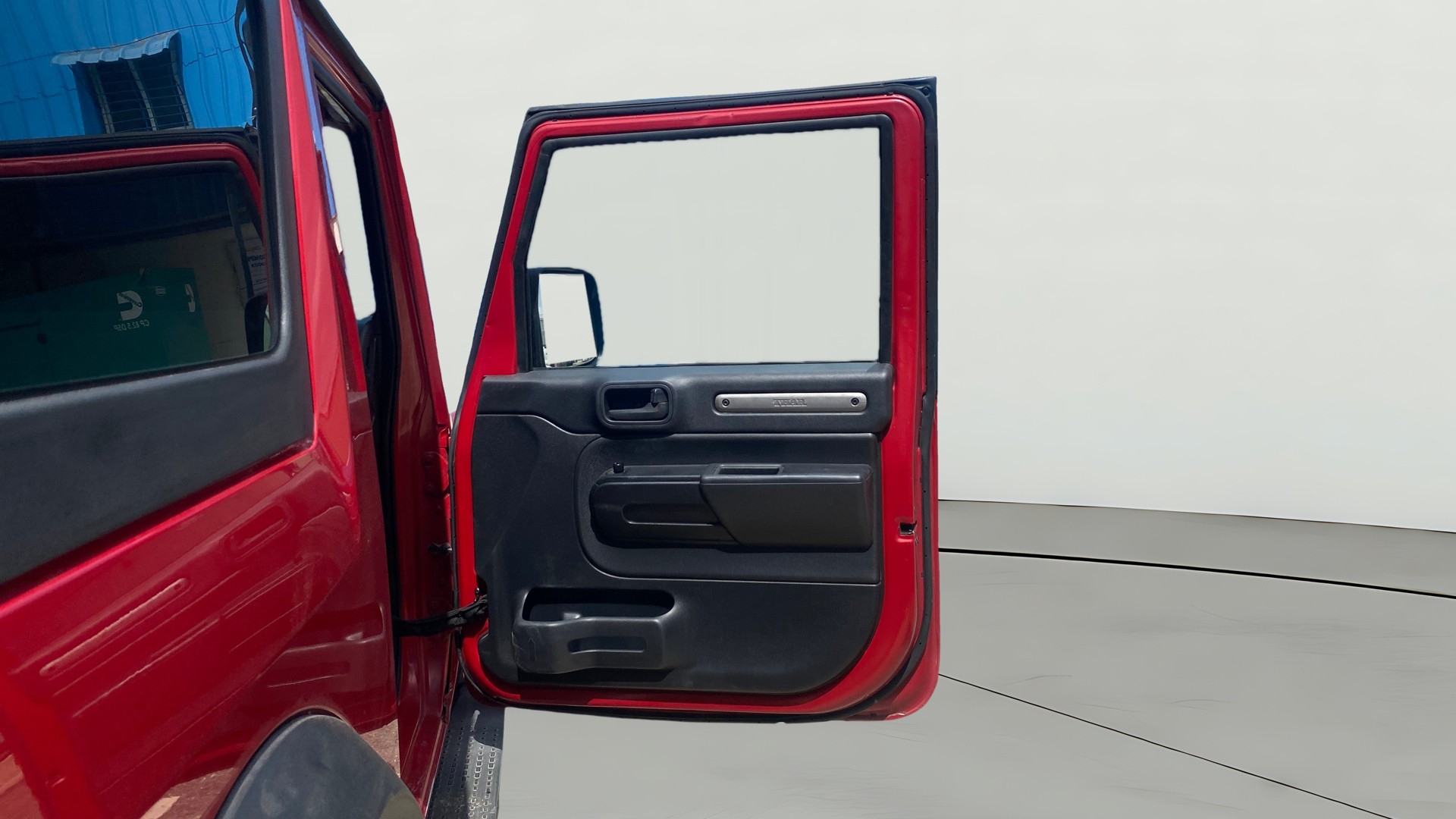 View 2022 Mahindra Thar AX Standard Manual Soft Top 6 Seater Image 45 Used 2022 Mahindra Thar AX Standard Manual Soft Top 6 Seater Image 45