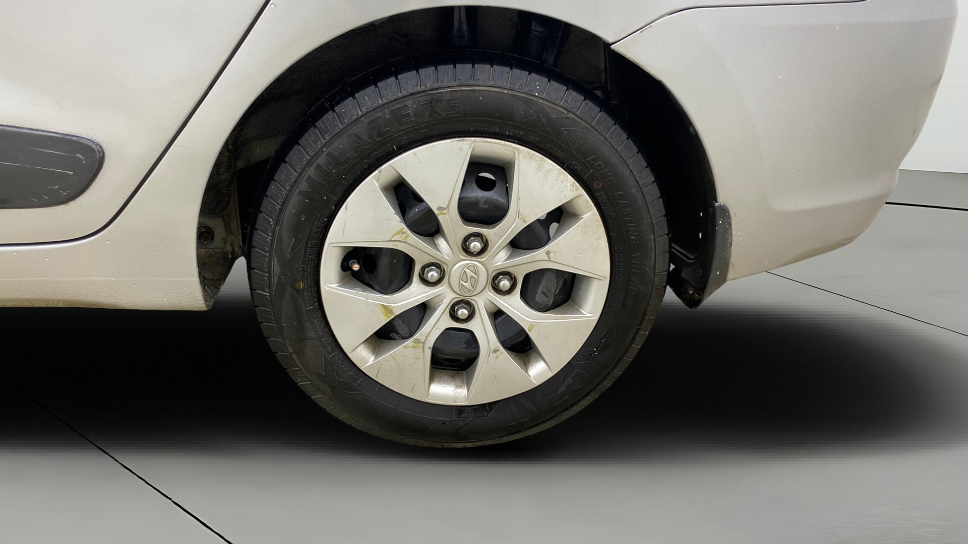 View 2015 Hyundai Xcent S Petrol Image 11 Used 2015 Hyundai Xcent S Petrol Image 11