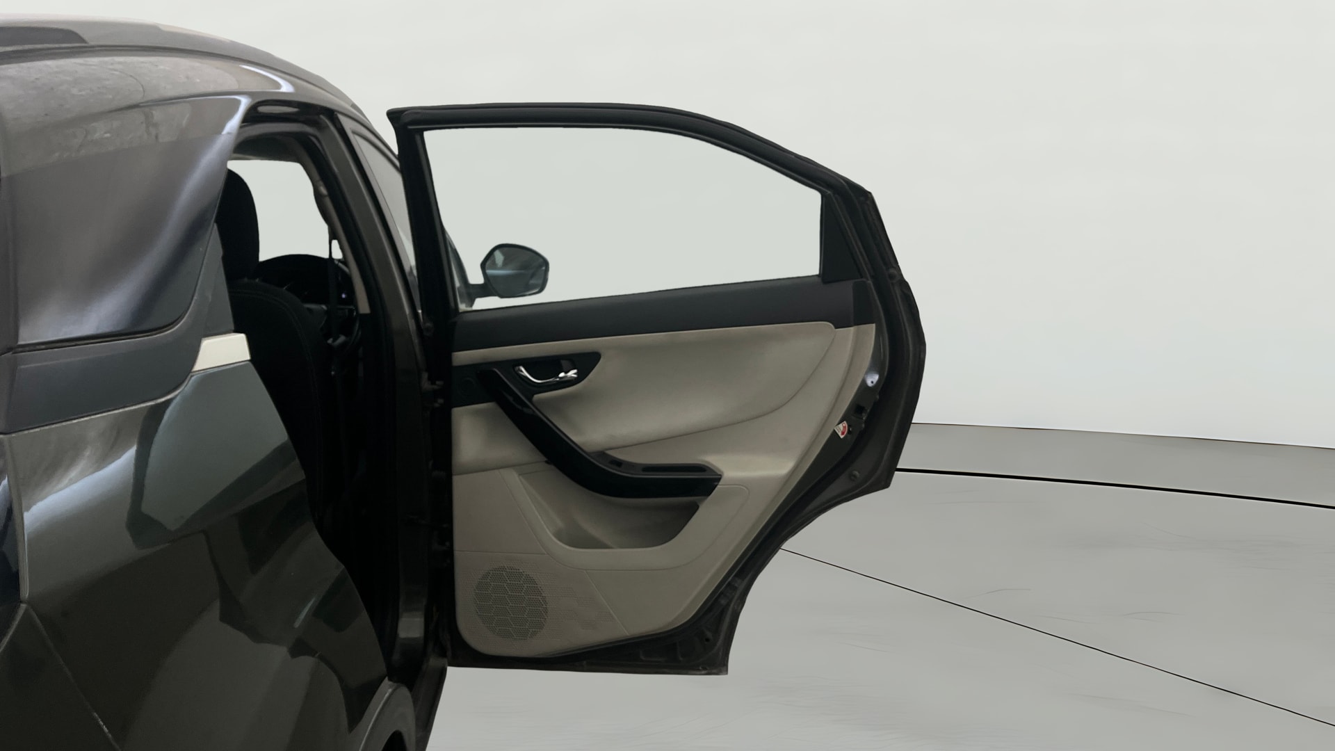 View 2021 Tata Nexon Revotron XE Image 7 Used 2021 Tata Nexon Revotron XE Image 7