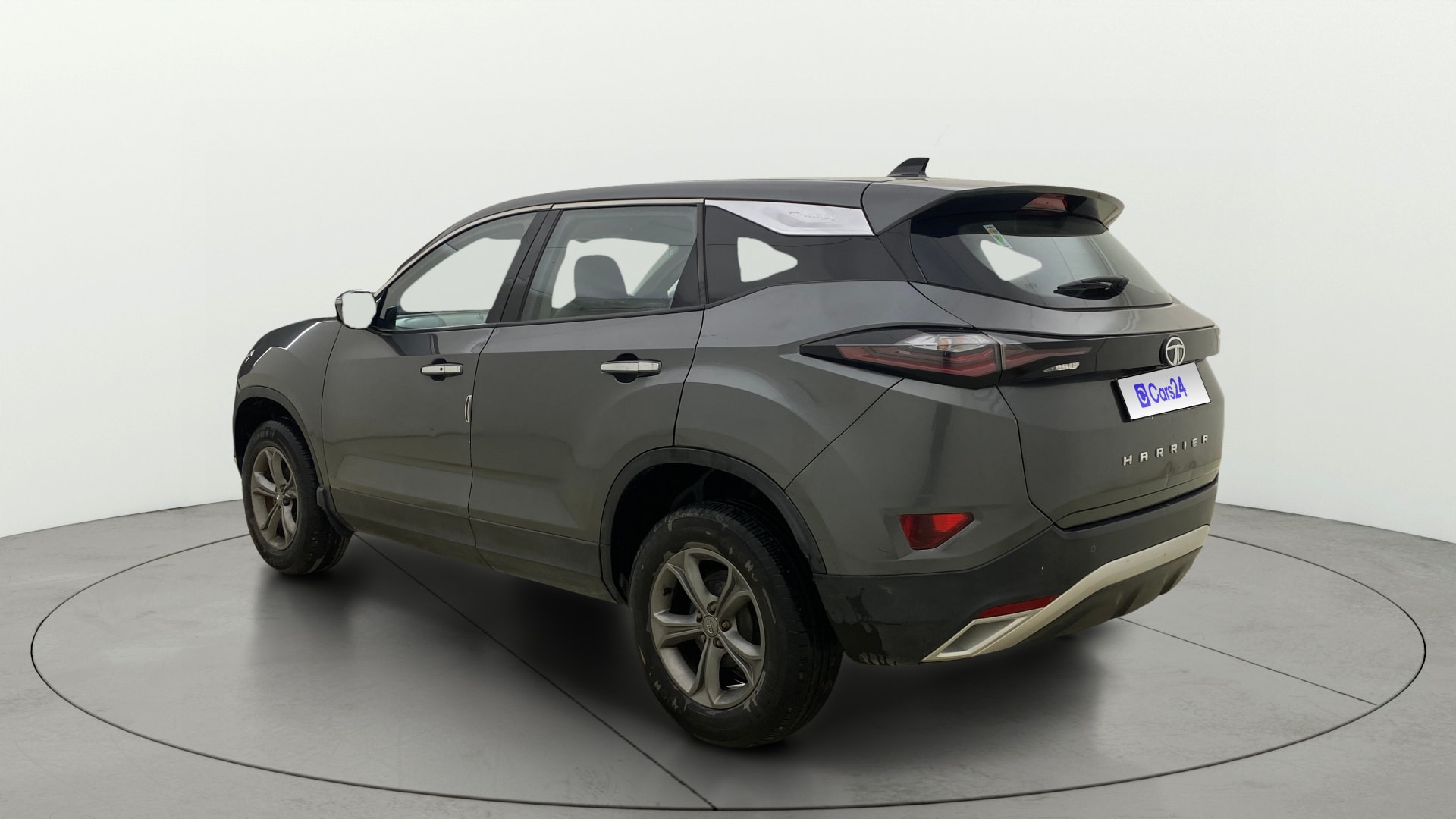 View 2022 Tata Harrier XE Image 2 Used 2022 Tata Harrier XE Image 2