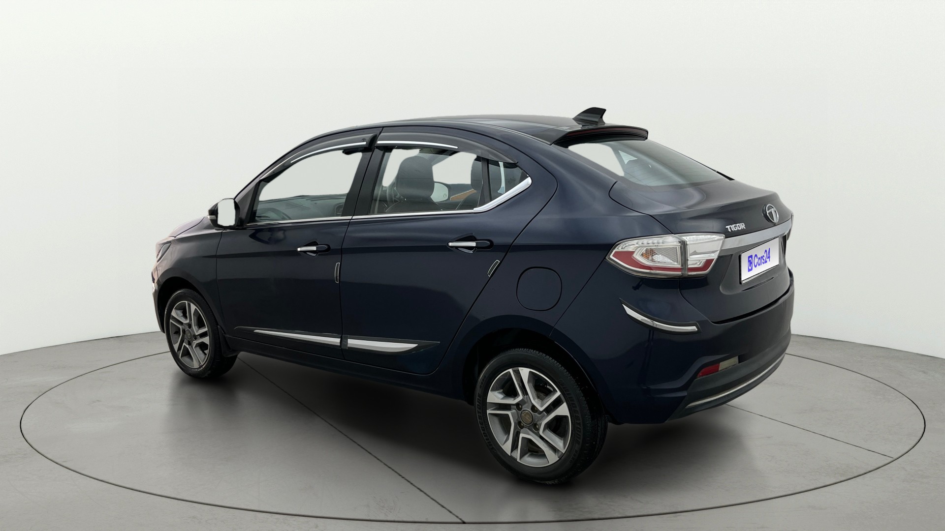View 2022 Tata Tigor XE Diesel Image 2 Used 2022 Tata Tigor XE Diesel Image 2
