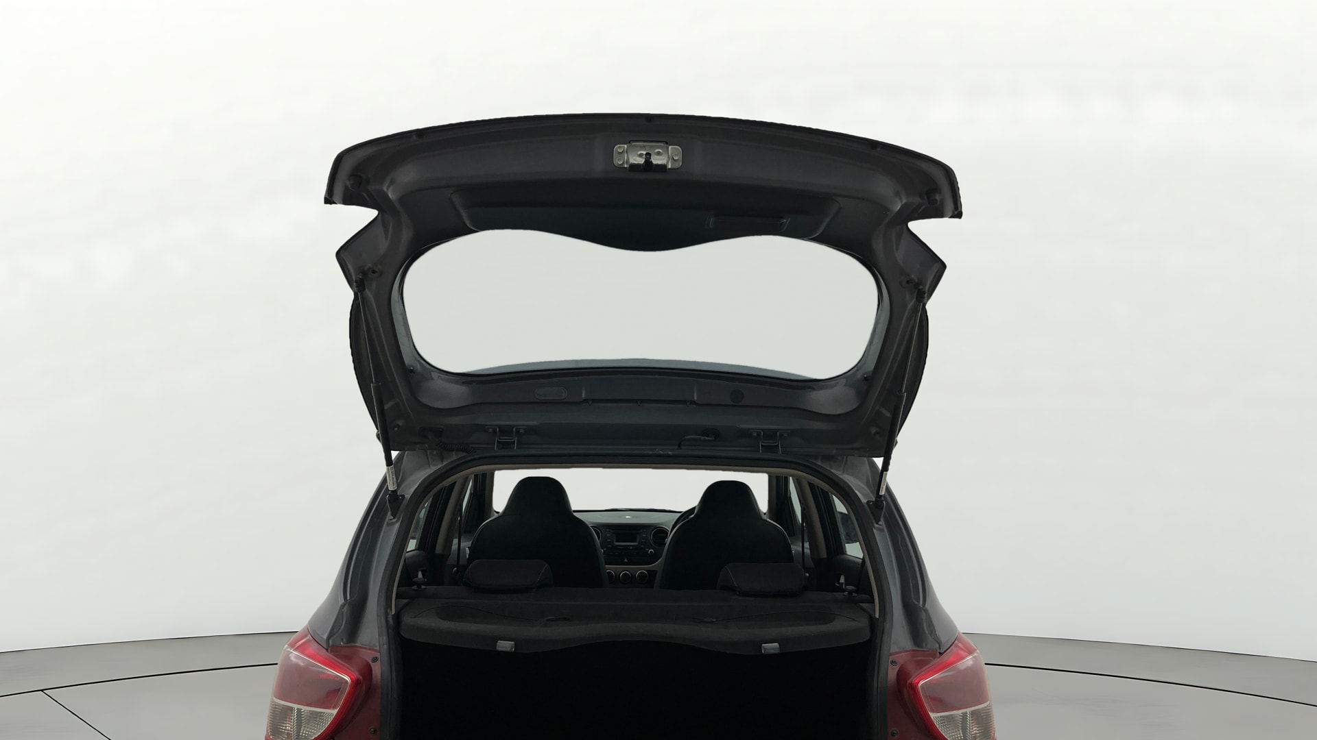 View 2014 Hyundai Grand i10 1.2 Asta Petrol Image 16 Used 2014 Hyundai Grand i10 1.2 Asta Petrol Image 16