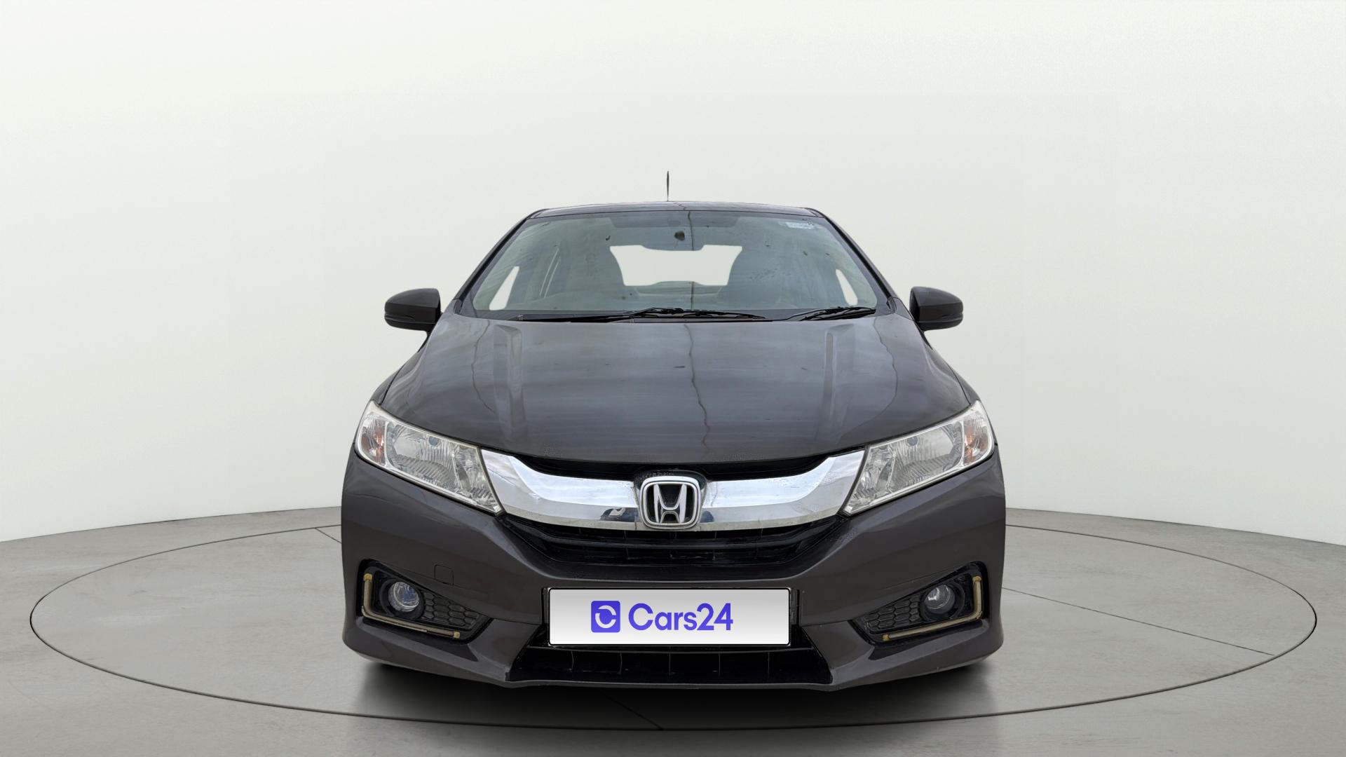 2014 होंडा सिटी ZX MT Diesel Anniversary Edition 2014 होंडा सिटी ZX MT Diesel Anniversary Edition