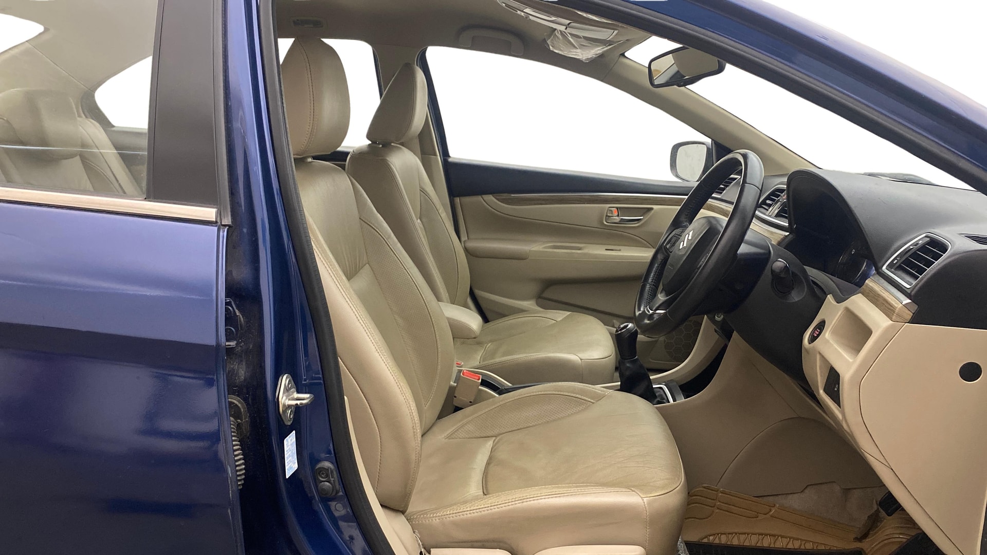 View 2019 Maruti Suzuki 1000 Base Variant Image 27 Used 2019 Maruti Suzuki 1000 Base Variant Image 27