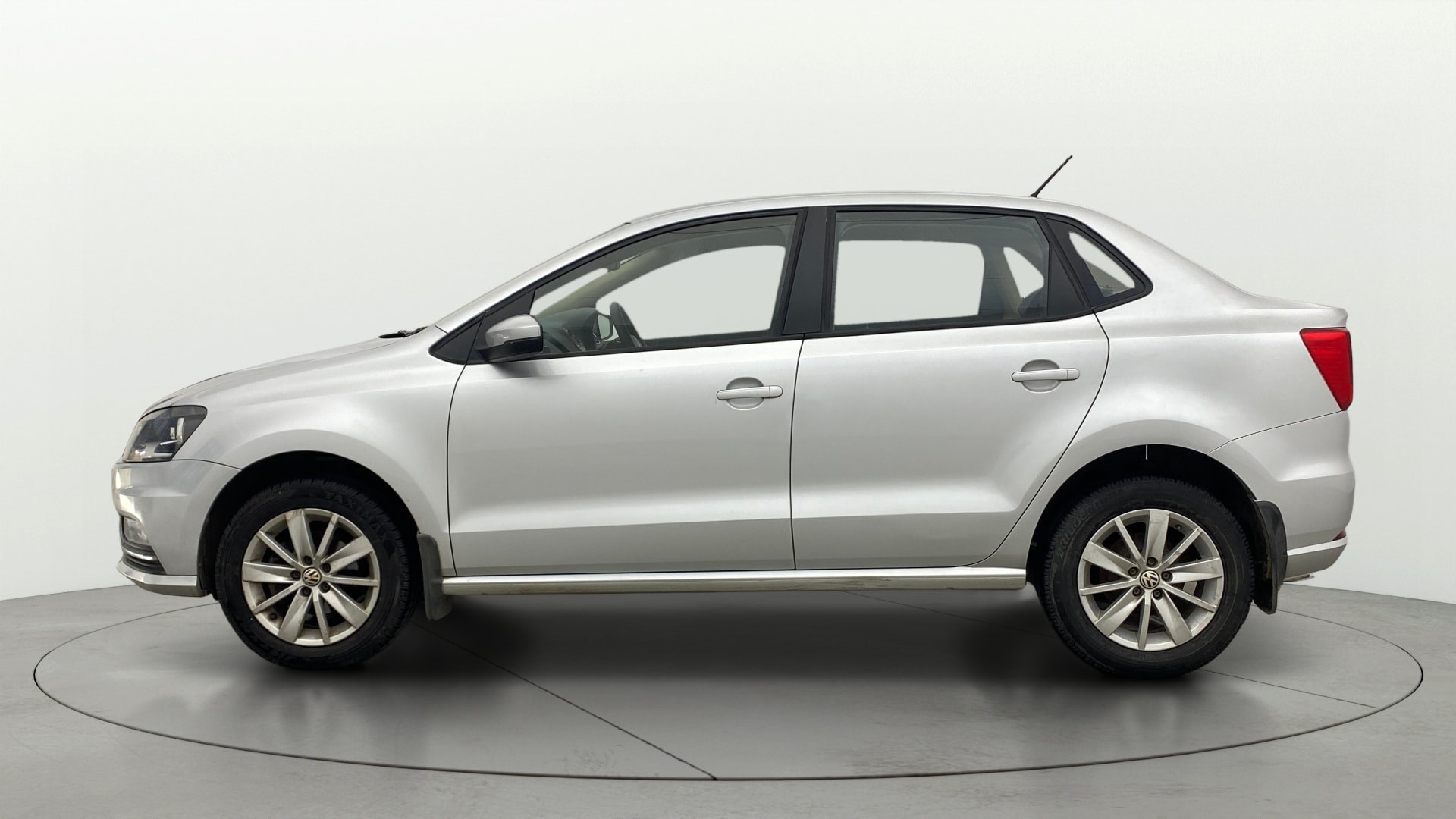 View 2017 Volkswagen Ameo 1.2L MPI Petrol Comfortline Image 5 Used 2017 Volkswagen Ameo 1.2L MPI Petrol Comfortline Image 5