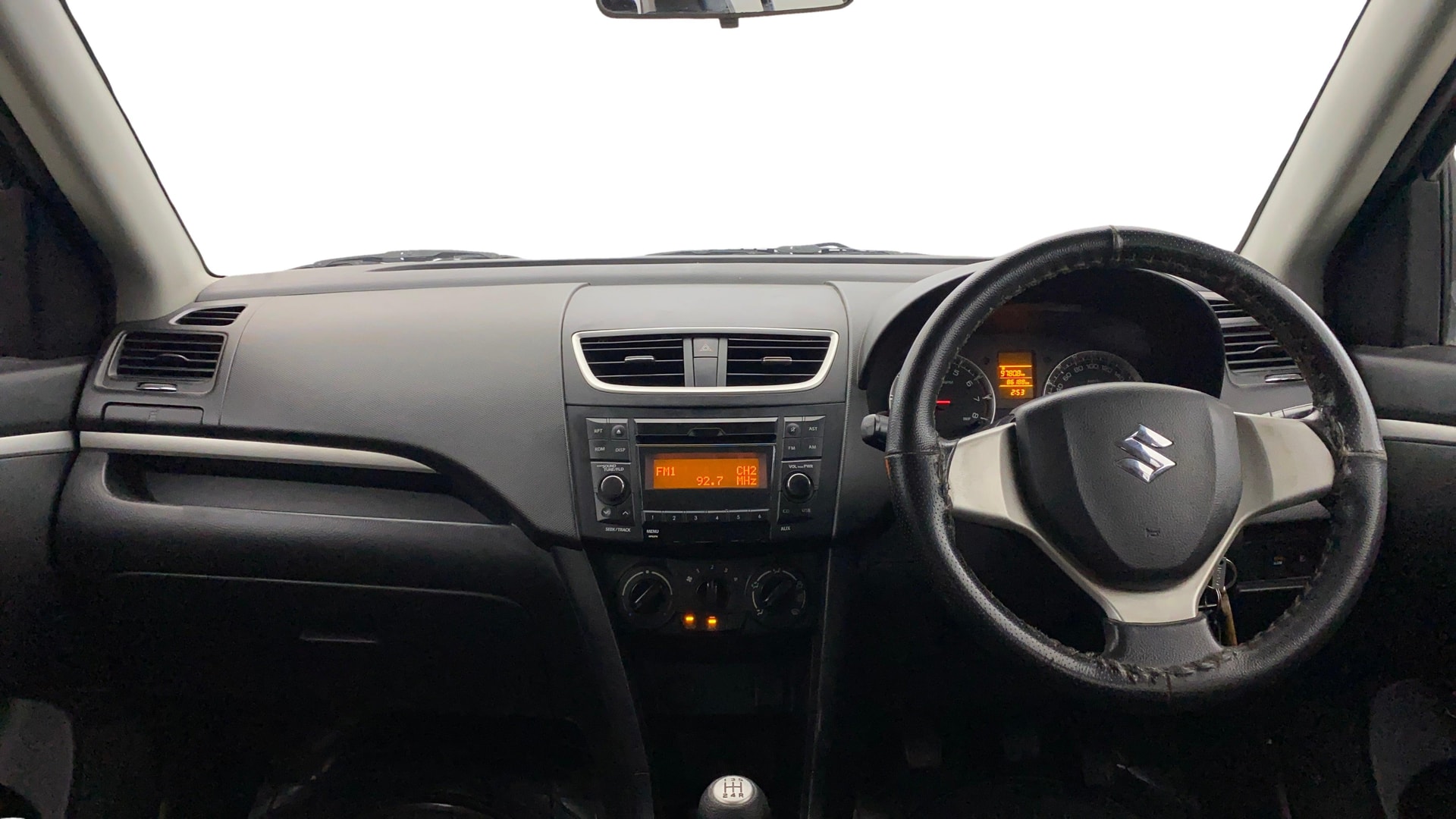 View 2015 Maruti Suzuki 1000 Base Variant Image 15 Used 2015 Maruti Suzuki 1000 Base Variant Image 15