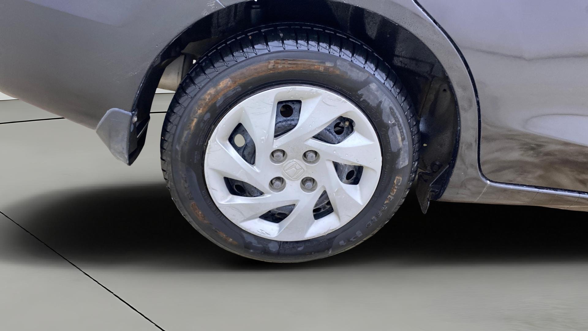 View 2013 Honda Amaze E MT Petrol BS IV Image 31 Used 2013 Honda Amaze E MT Petrol BS IV Image 31