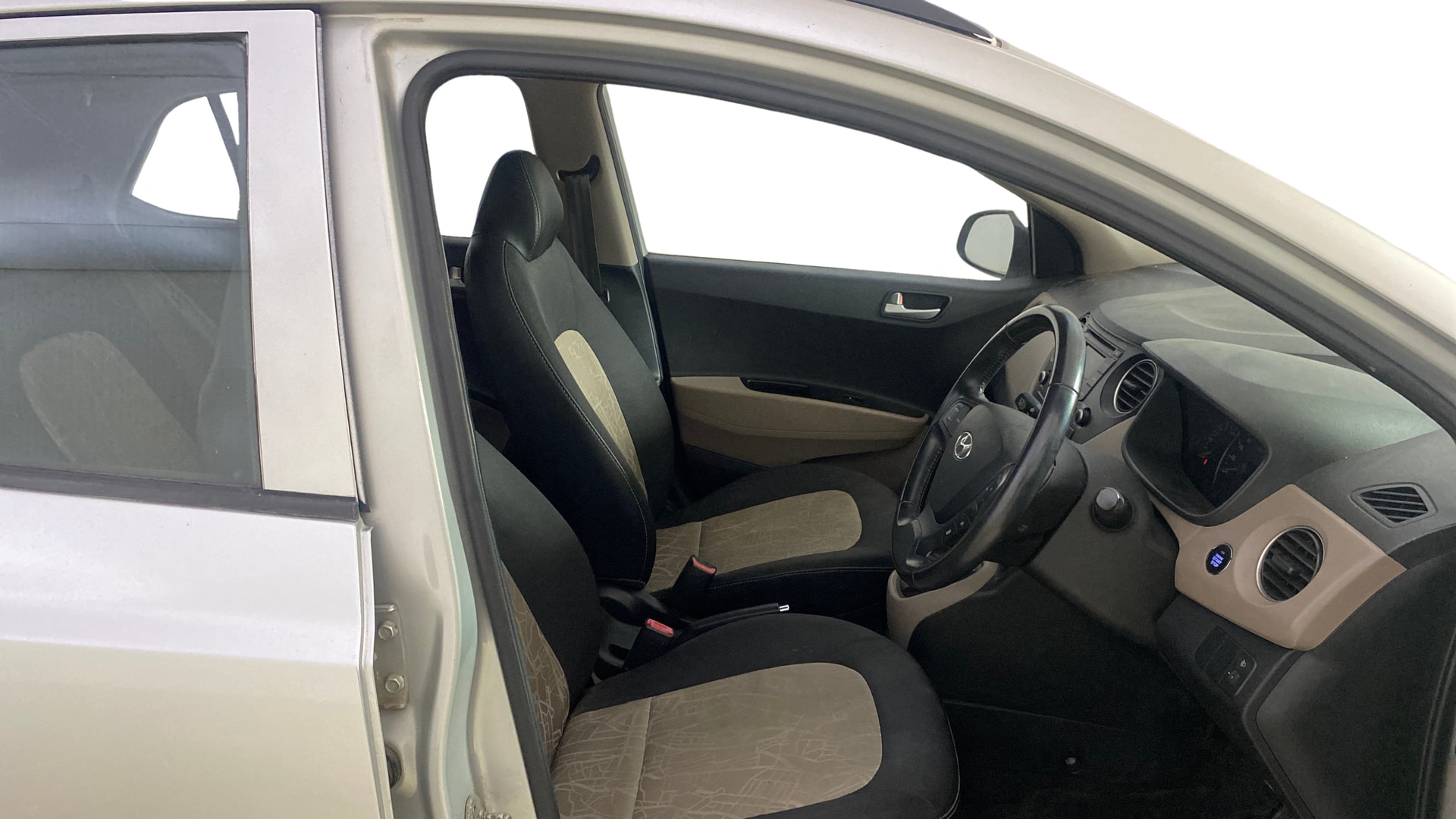 View 2015 Hyundai Grand i10 Asta AT 1.2 Kappa VTVT Image 25 Used 2015 Hyundai Grand i10 Asta AT 1.2 Kappa VTVT Image 25