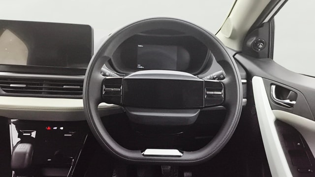 View Tata Nexon Image 12 Used Tata Nexon Image 12