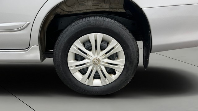 View Toyota Innova Image 11 Used Toyota Innova Image 11