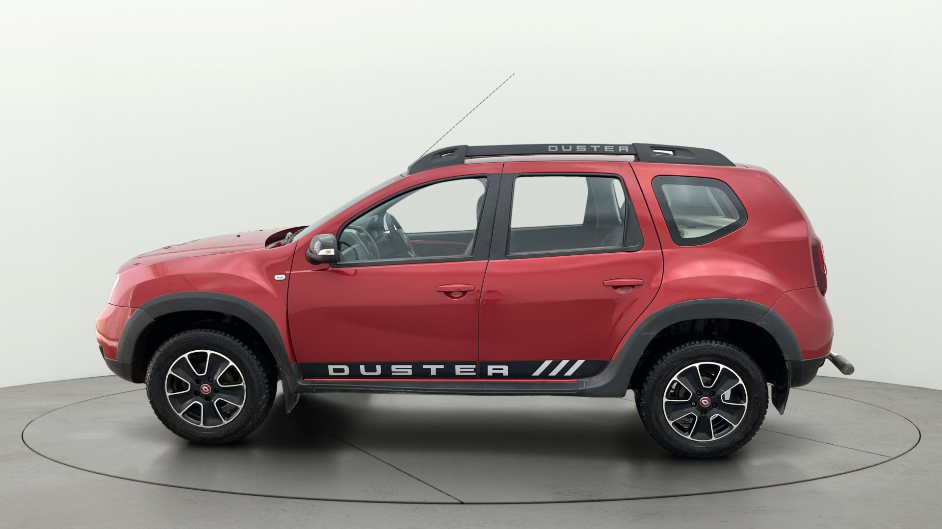 View 2018 Renault Duster Petrol RxS CVT Petrol Image 5 Used 2018 Renault Duster Petrol RxS CVT Petrol Image 5