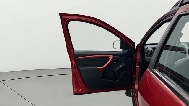 View Renault Duster Image 31 Used Renault Duster Image 31