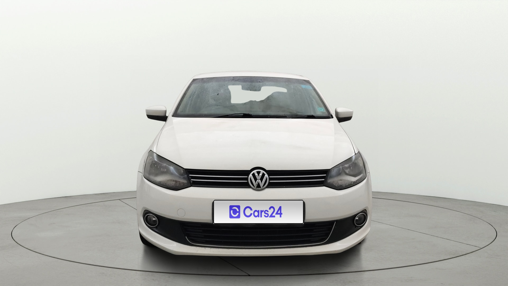 View 2015 Volkswagen Vento DSG Image 1 Used 2015 Volkswagen Vento DSG Image 1