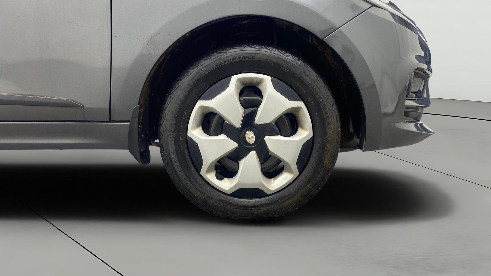 View 2020 Tata Tiago Revotorq XB Image 40 Used 2020 Tata Tiago Revotorq XB Image 40