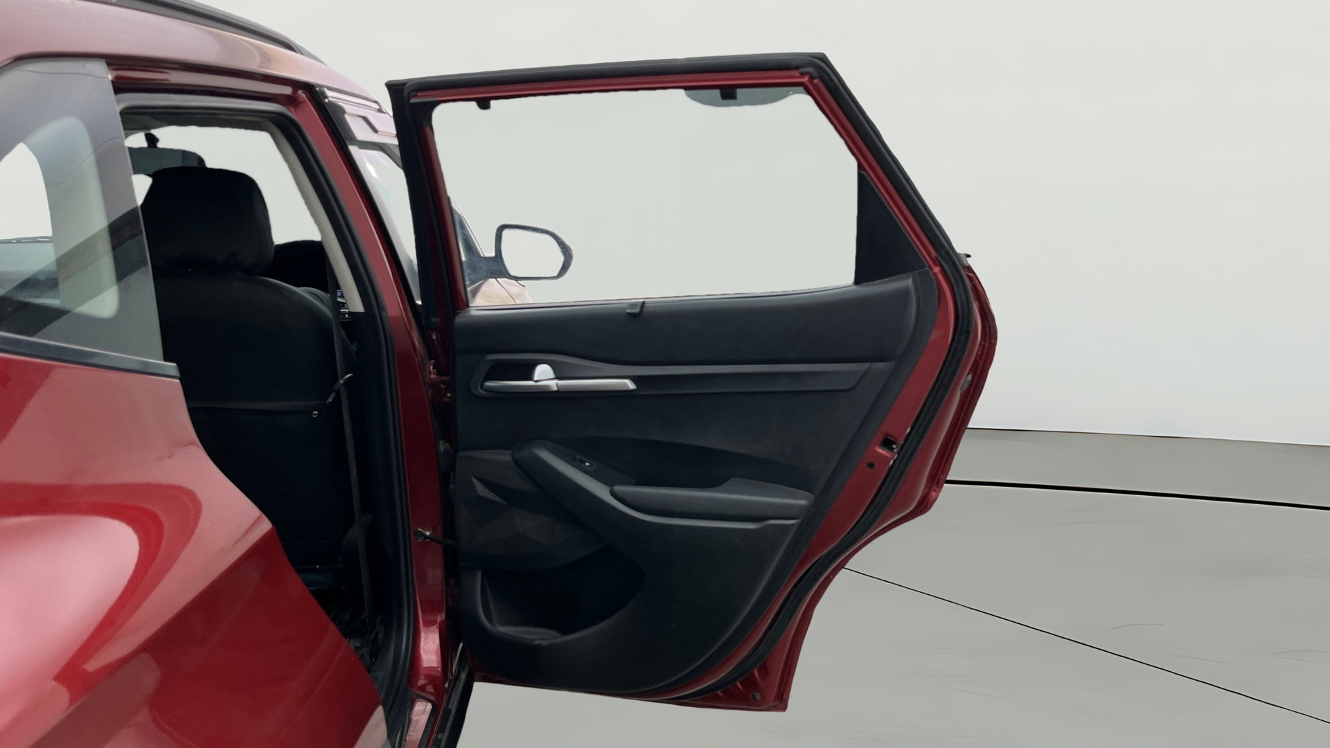 View 2019 Kia Seltos Smartstream G1.5 6MT HTK Plus Image 6 Used 2019 Kia Seltos Smartstream G1.5 6MT HTK Plus Image 6
